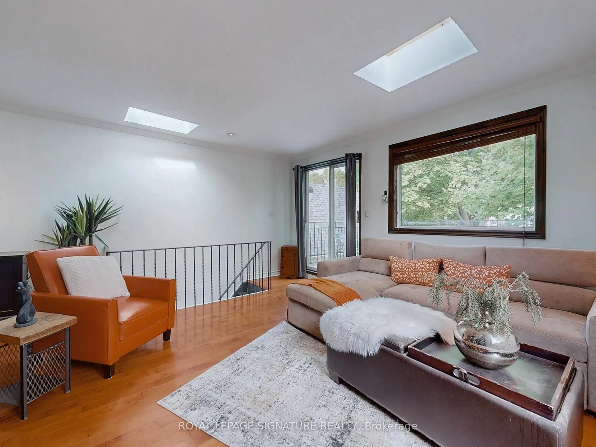 8 Fairford Avenue