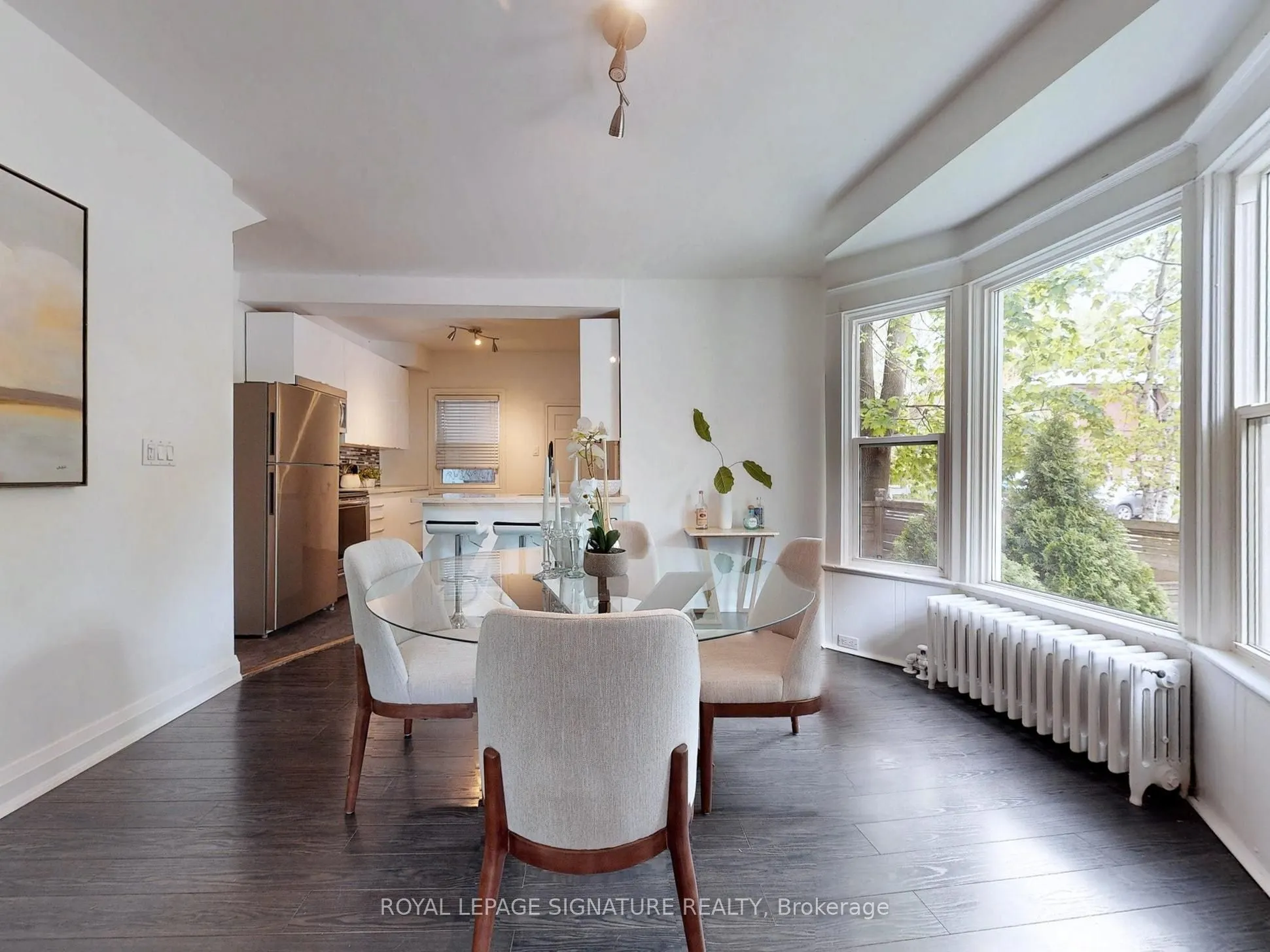 8 Fairford Avenue