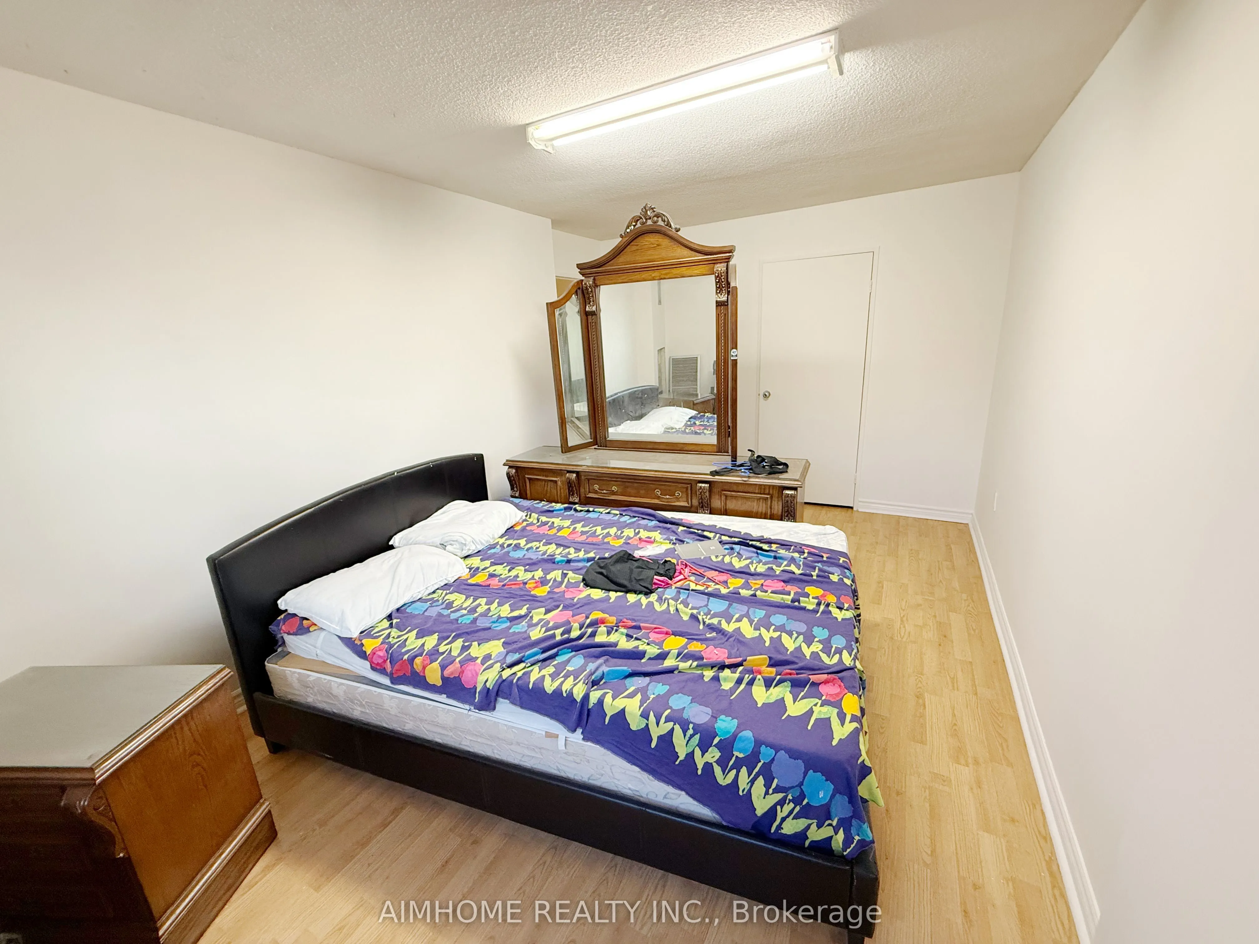 4062 Lawrence Avenue E, #313