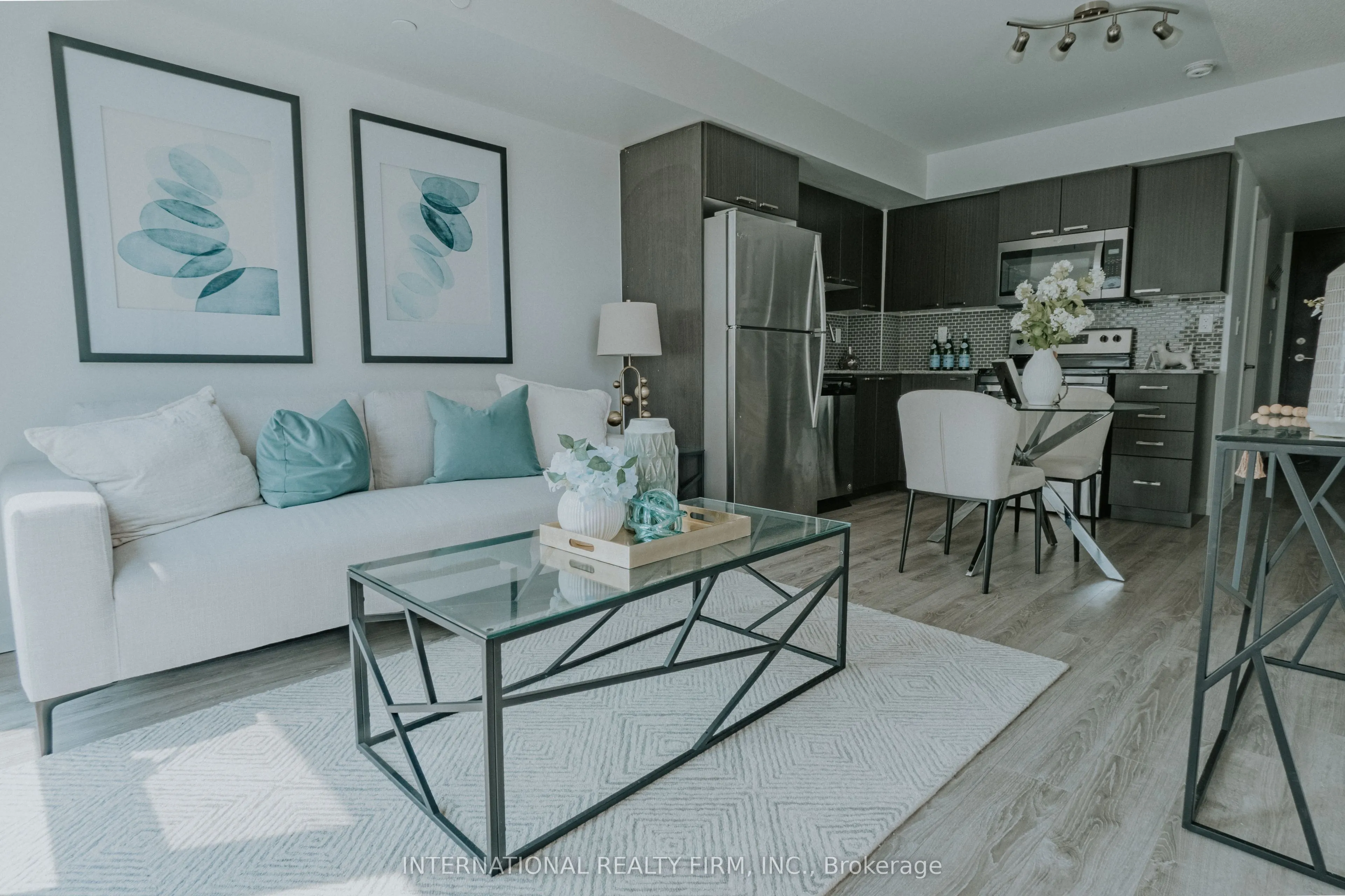 2152 Lawrence Avenue E, #507