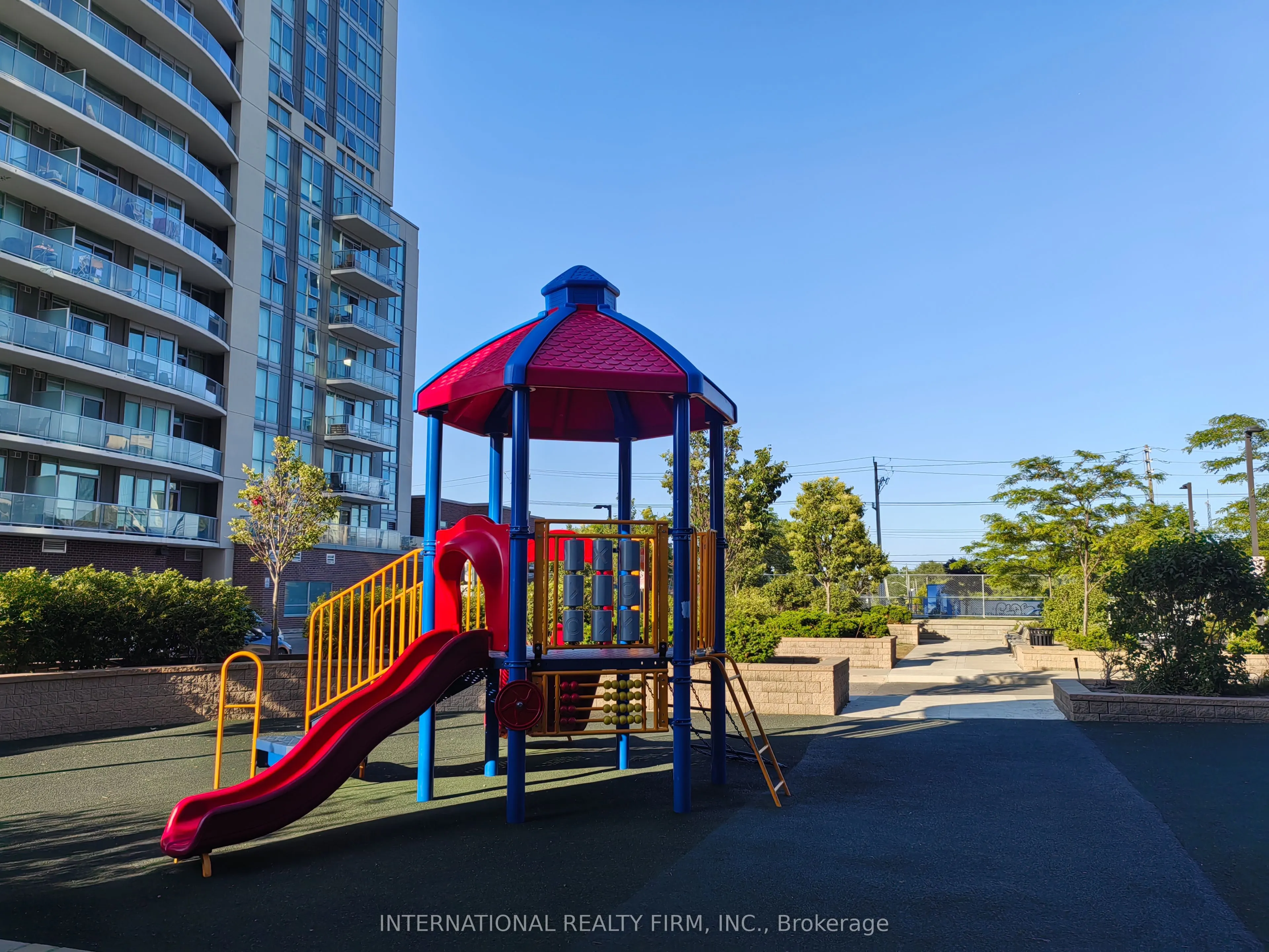 2152 Lawrence Avenue E, #507