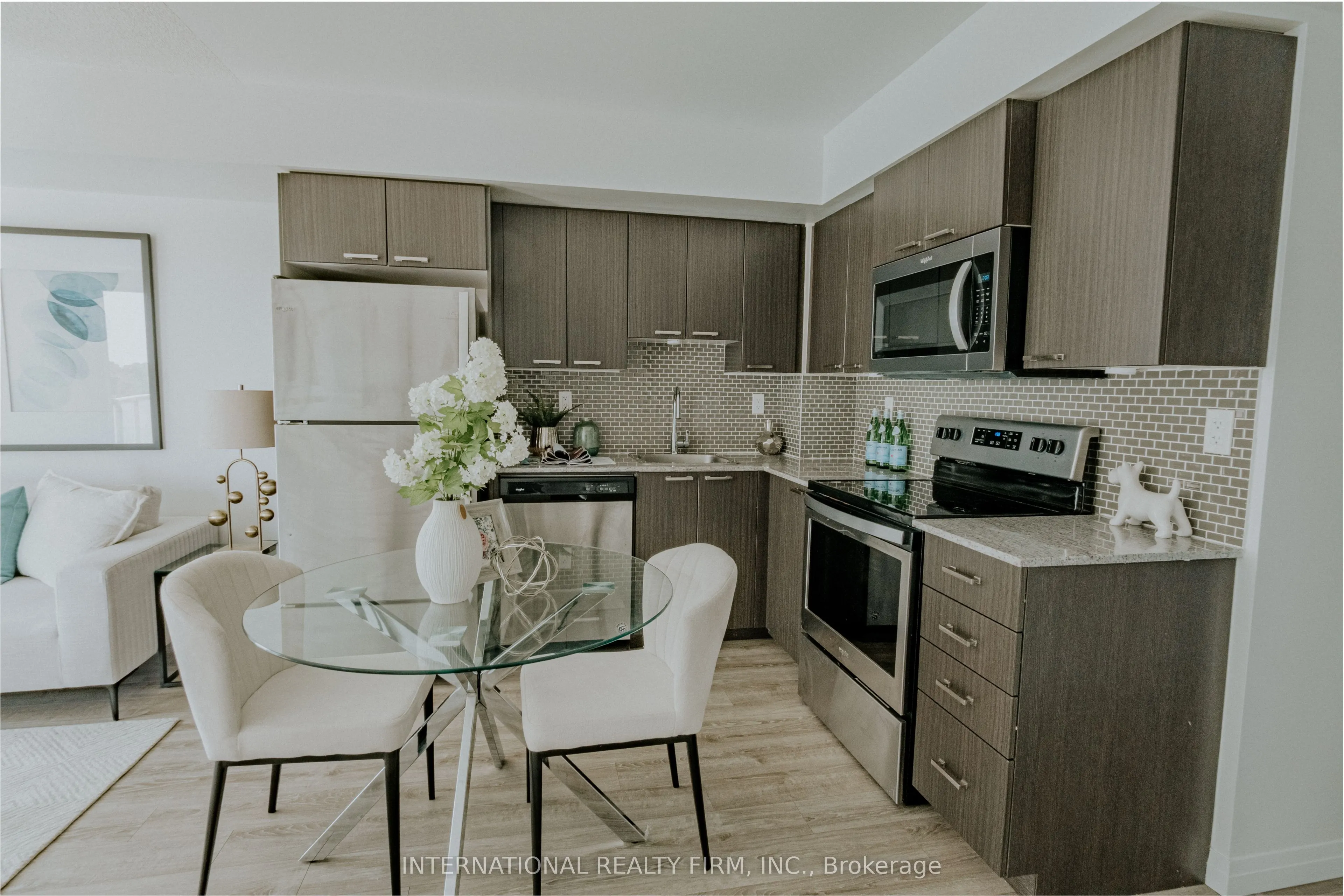 2152 Lawrence Avenue E, #507