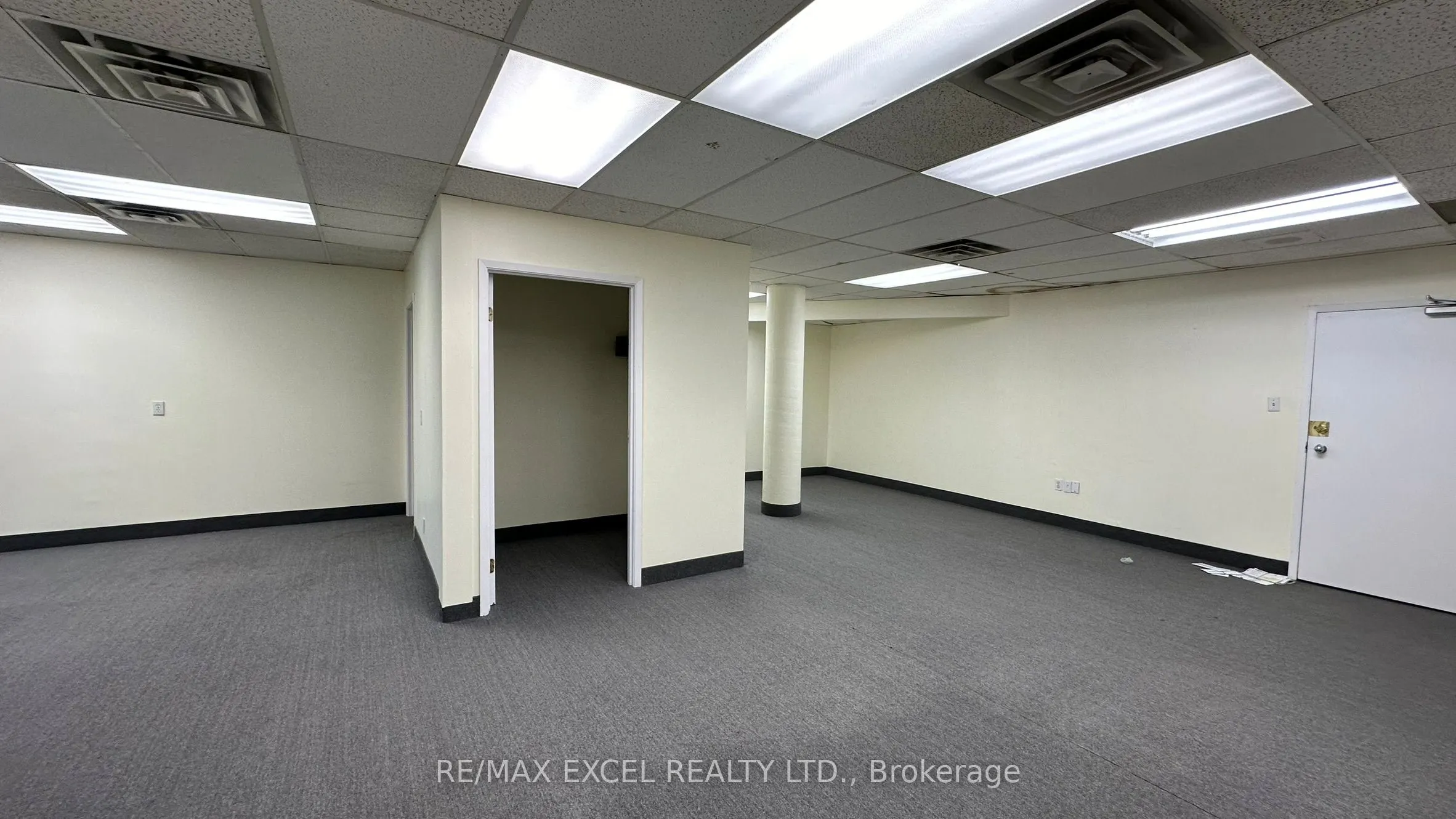 2425 Eglinton Avenue E, #214