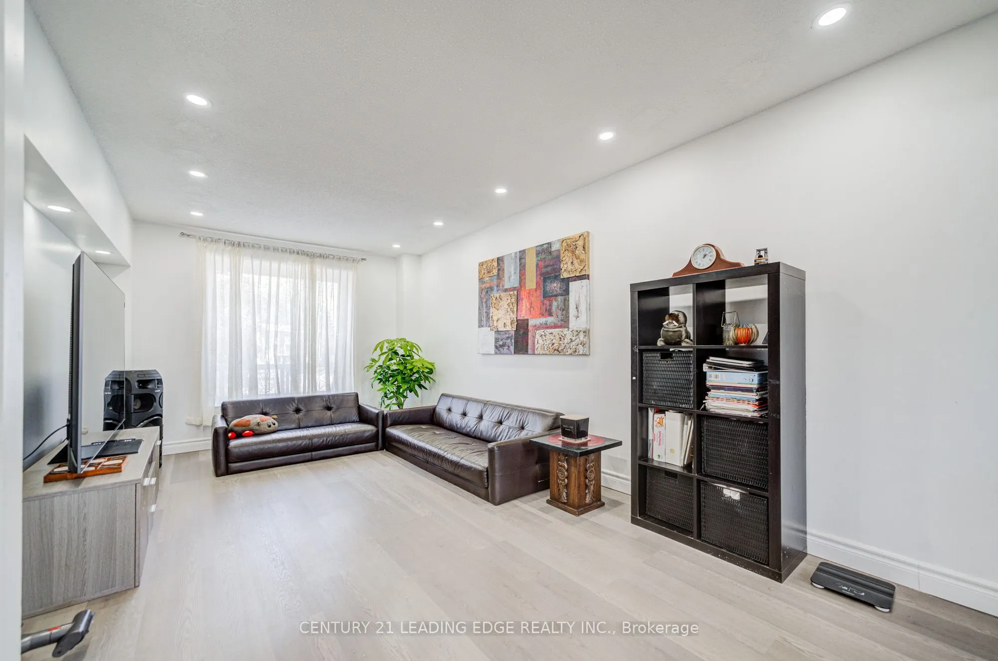 55 Collinsgrove Road, #205