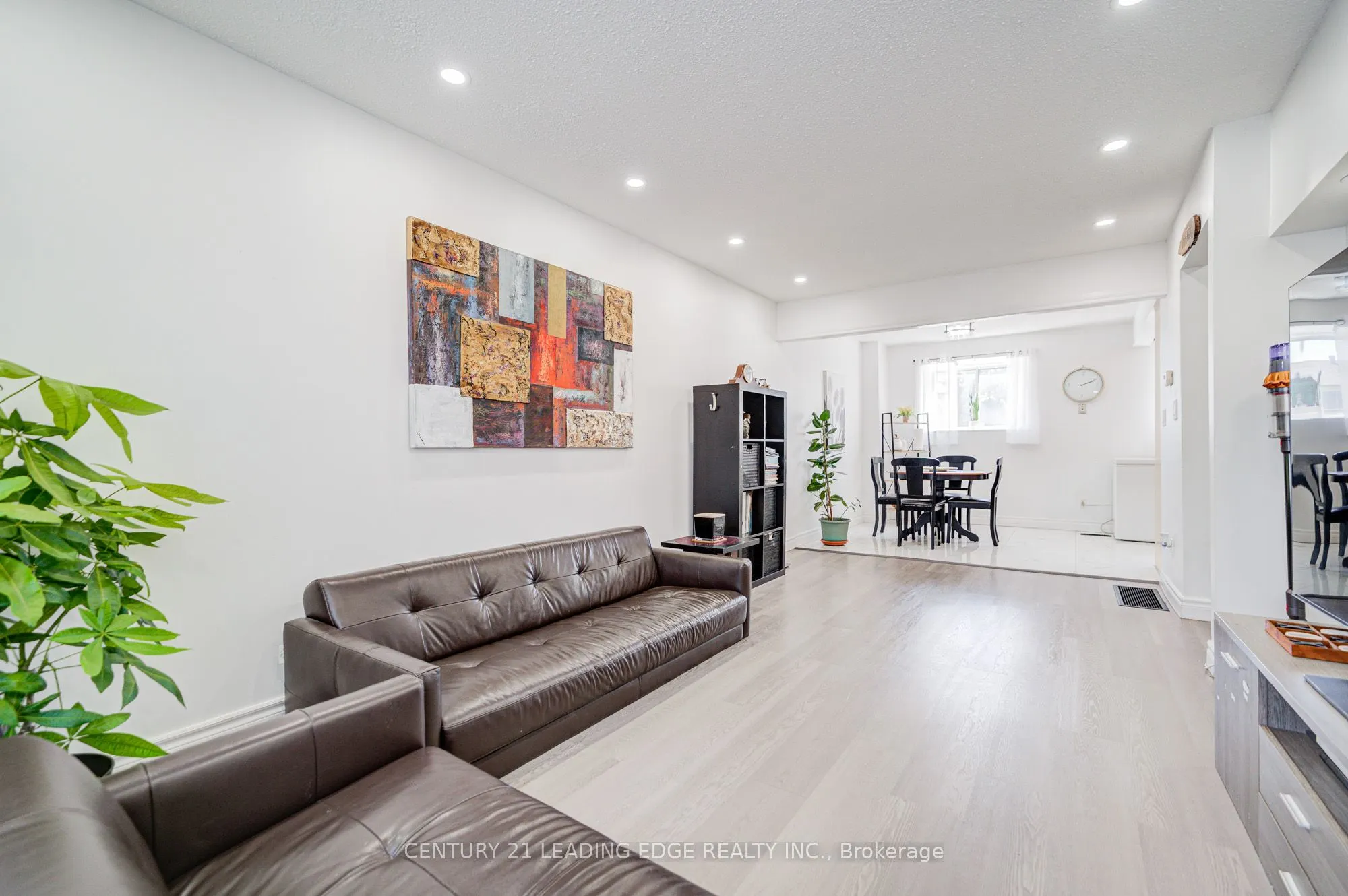 55 Collinsgrove Road, #205