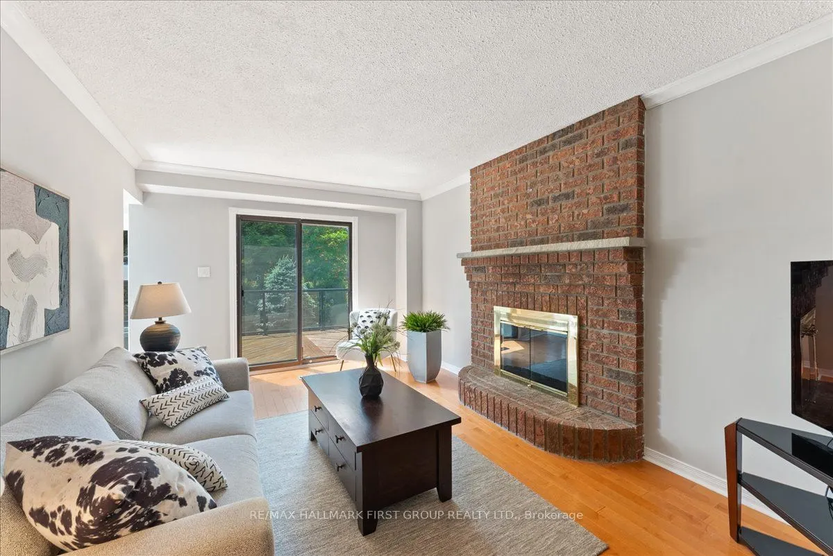 2098 Liverpool Road