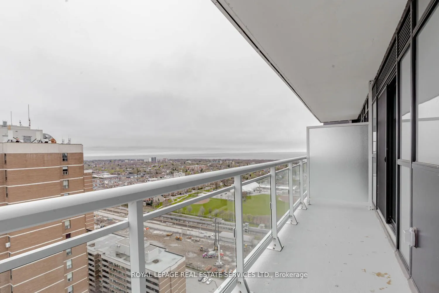 286 Main Street, #2604