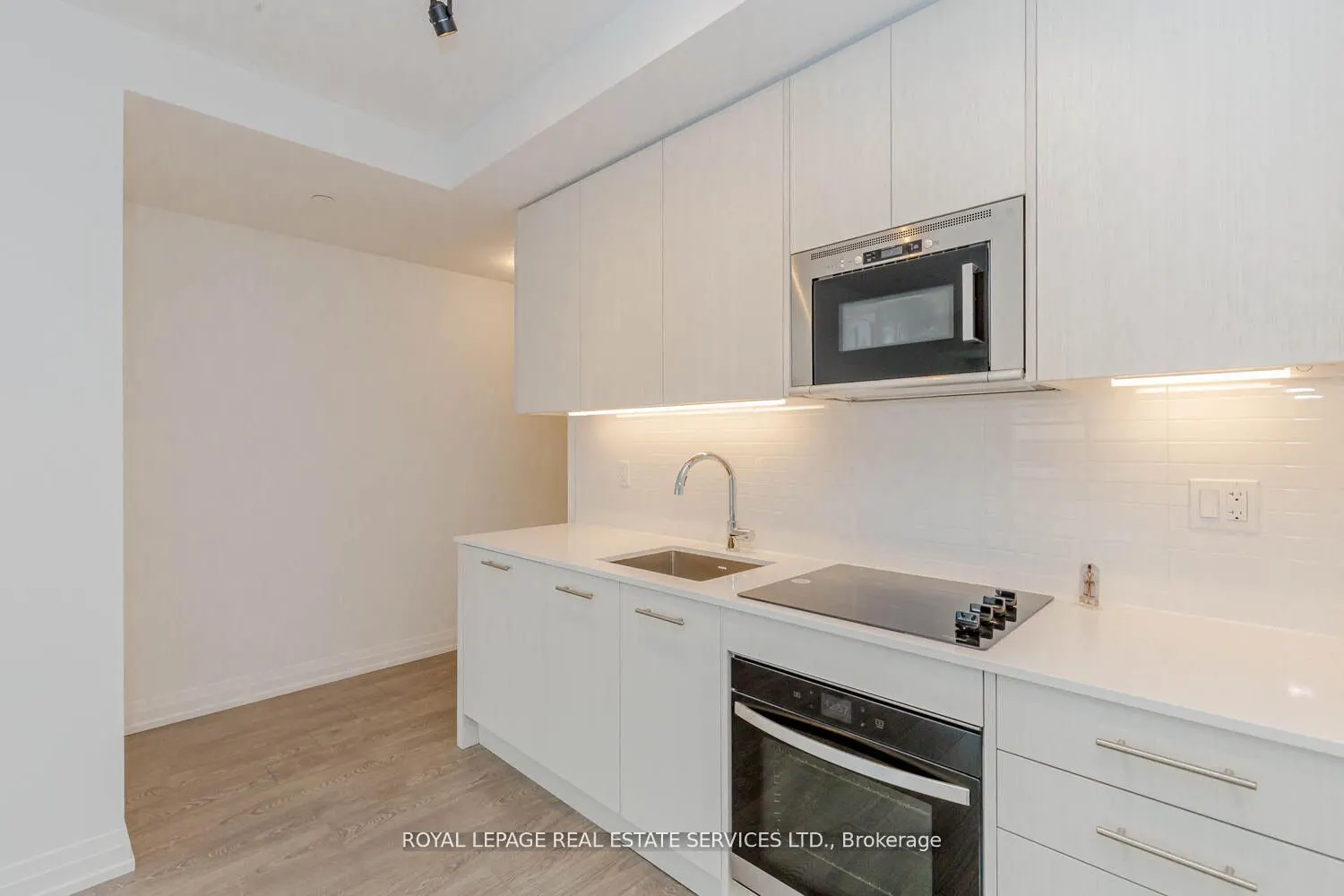 286 Main Street, #2604