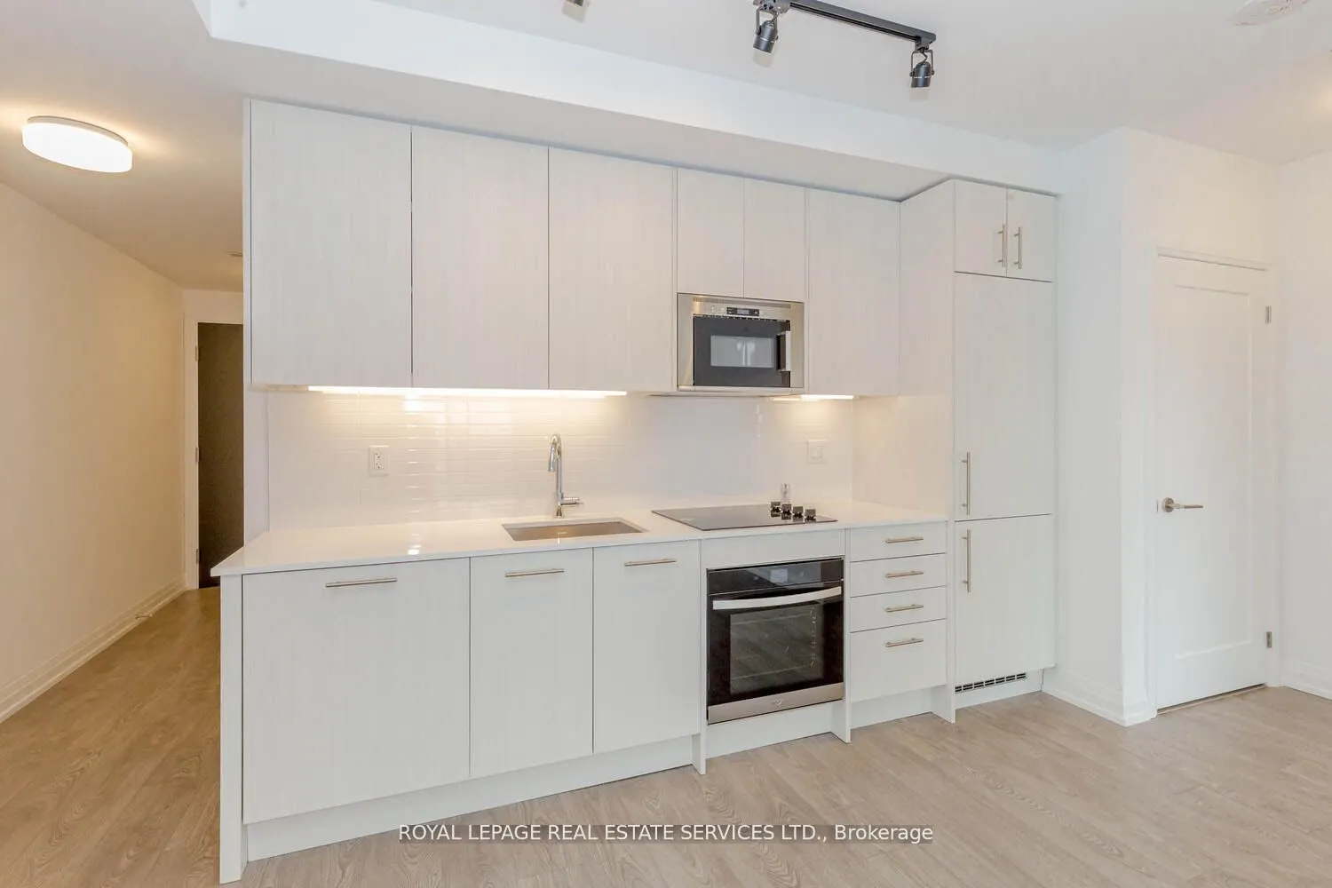 286 Main Street, #2604
