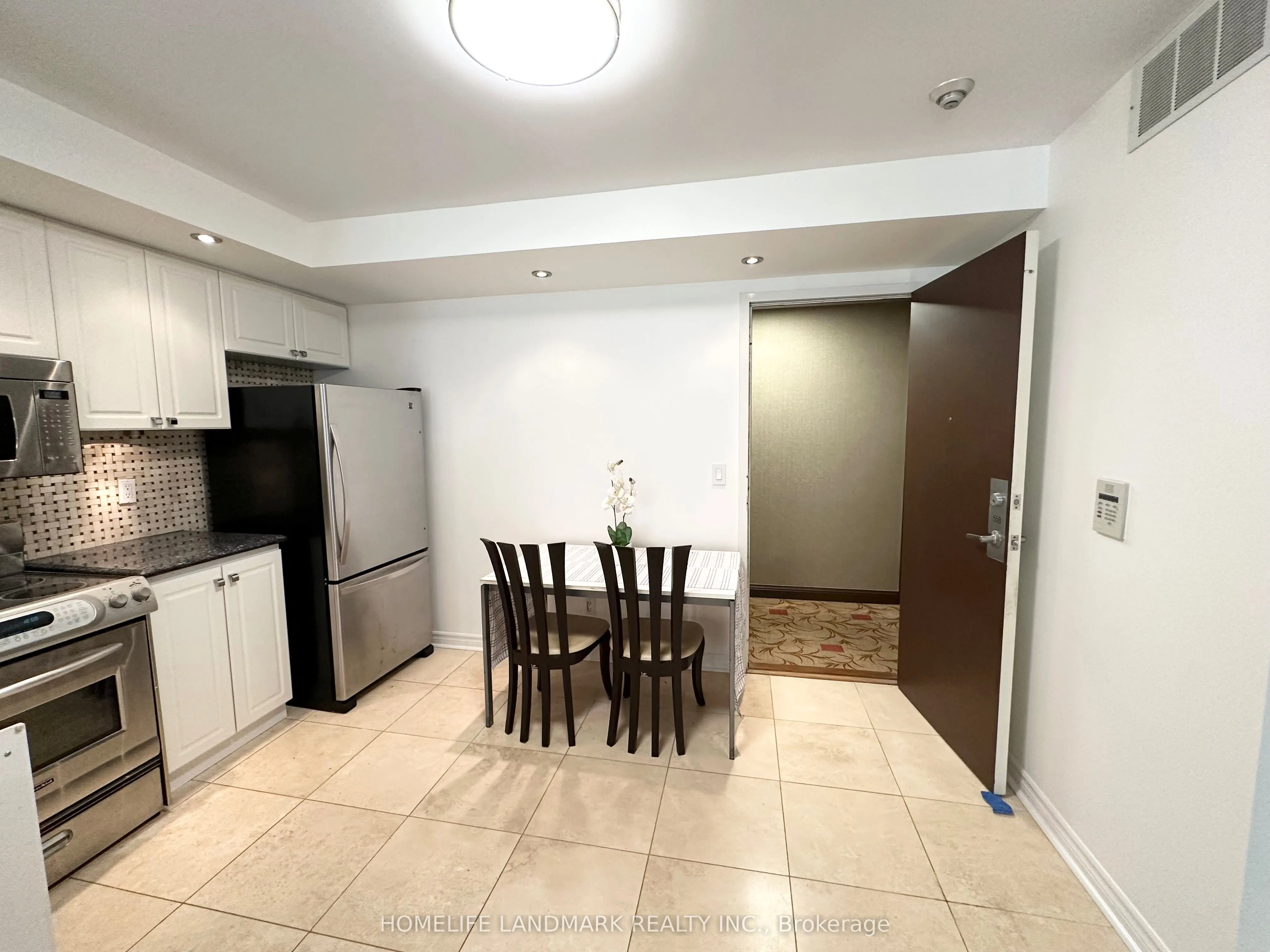 1881 Mcnicoll Avenue, #558