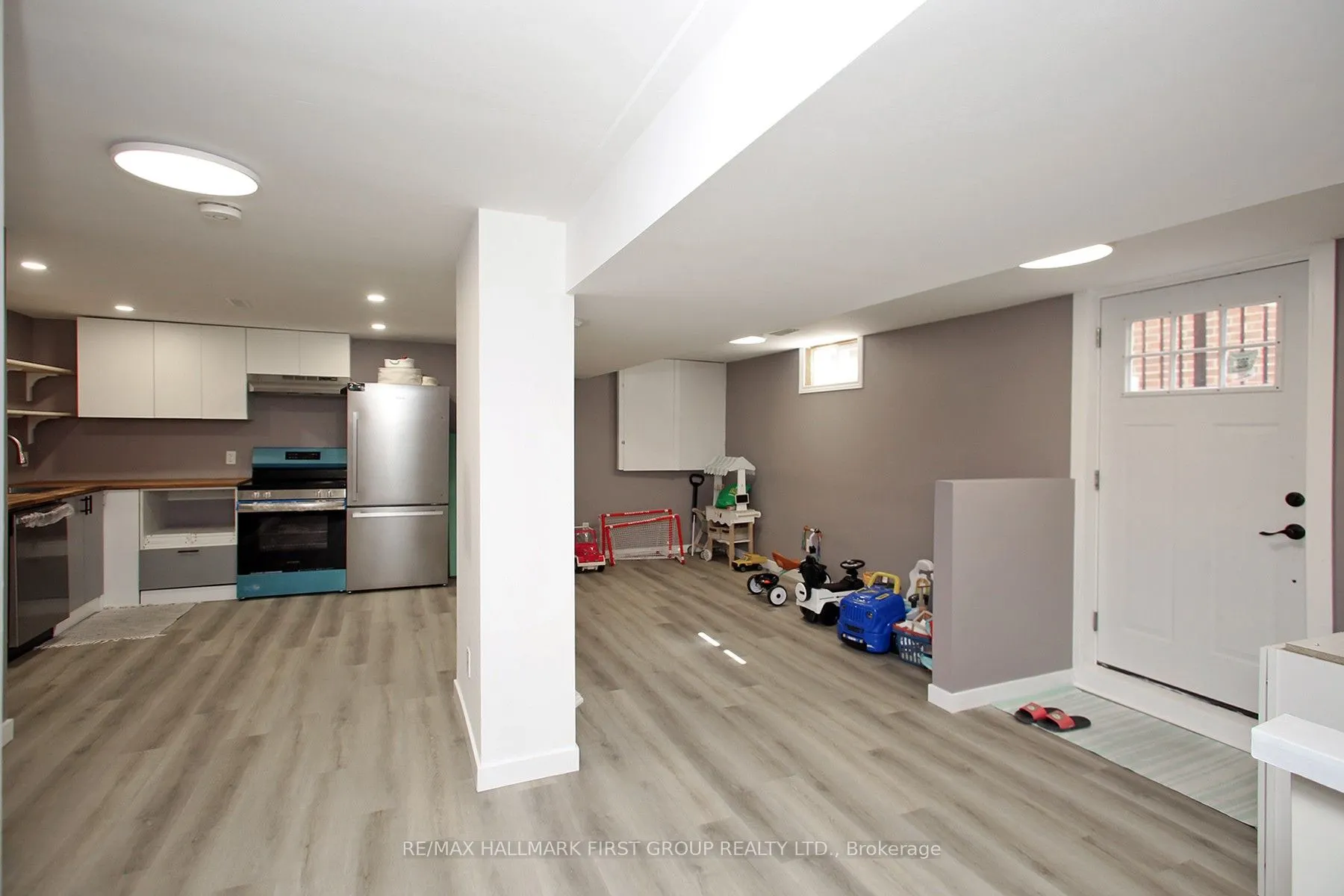 213 Glen Hill Drive, #Lower