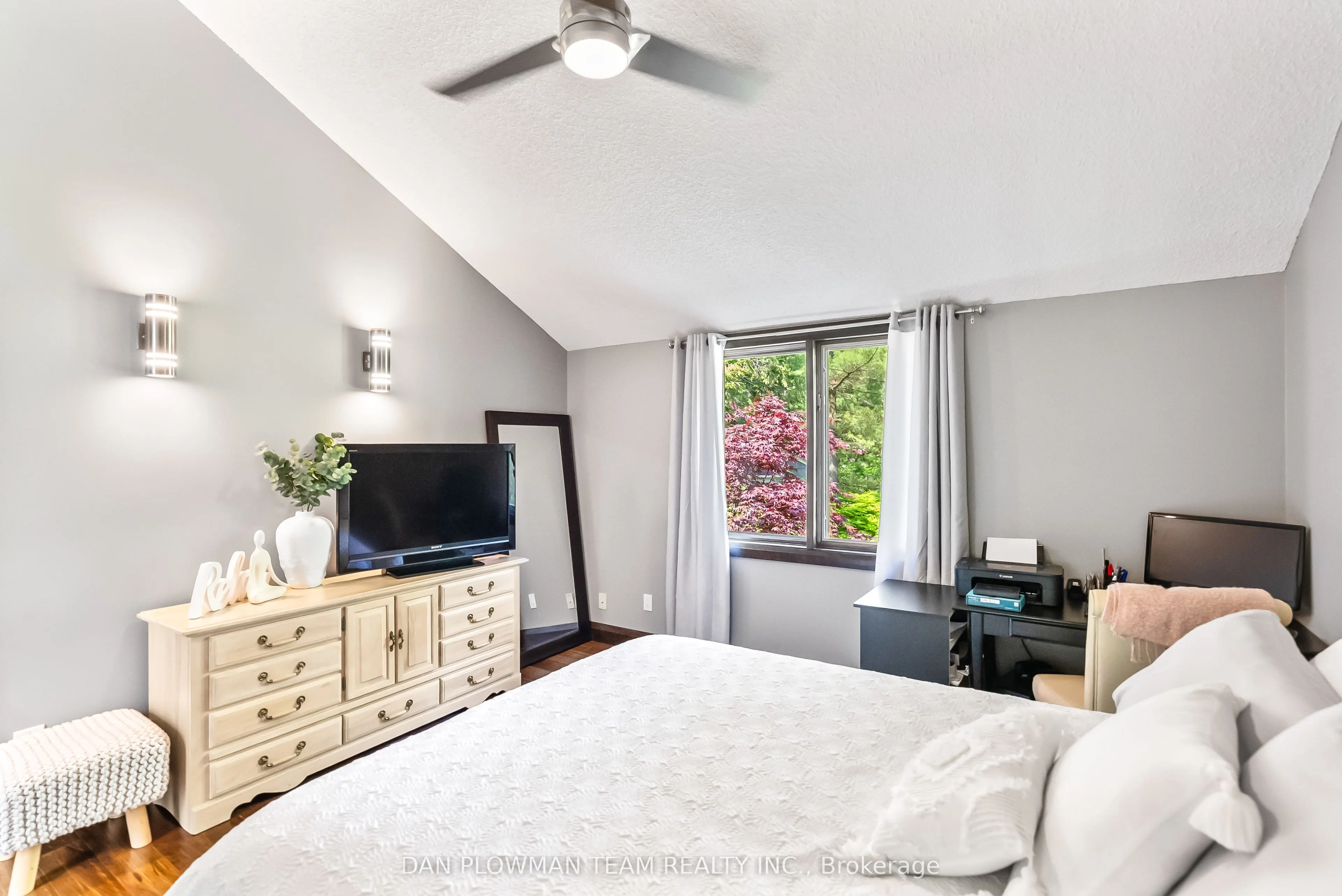 5 Sumac Road