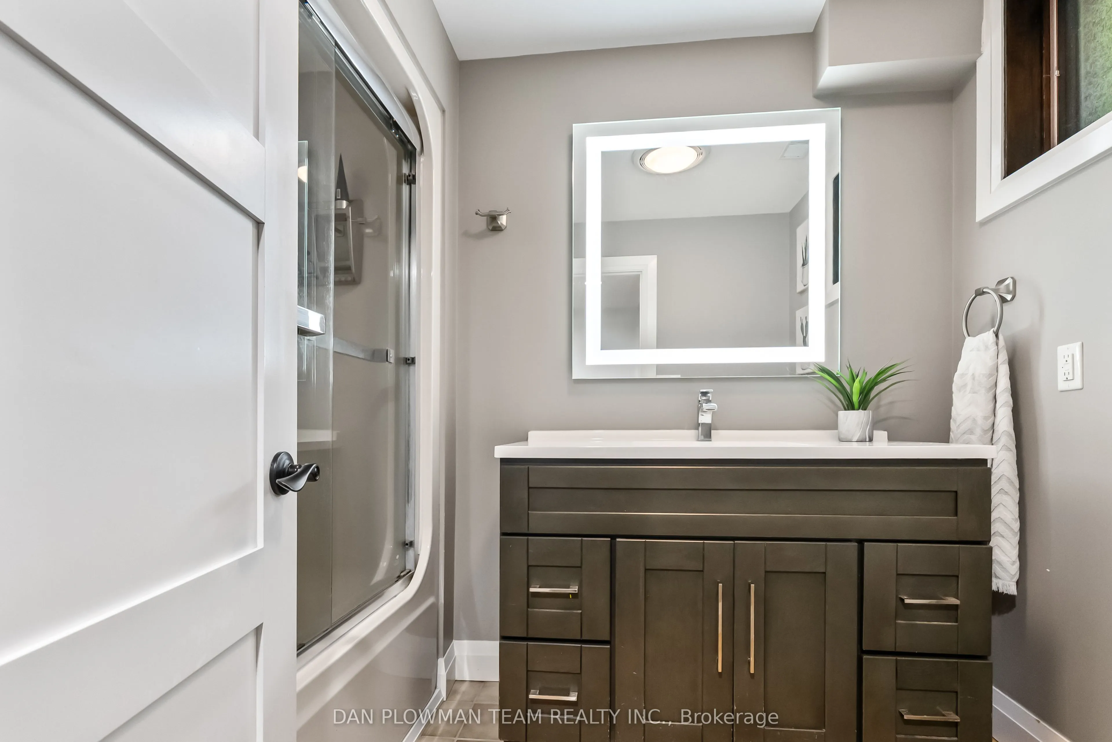 5 Sumac Road