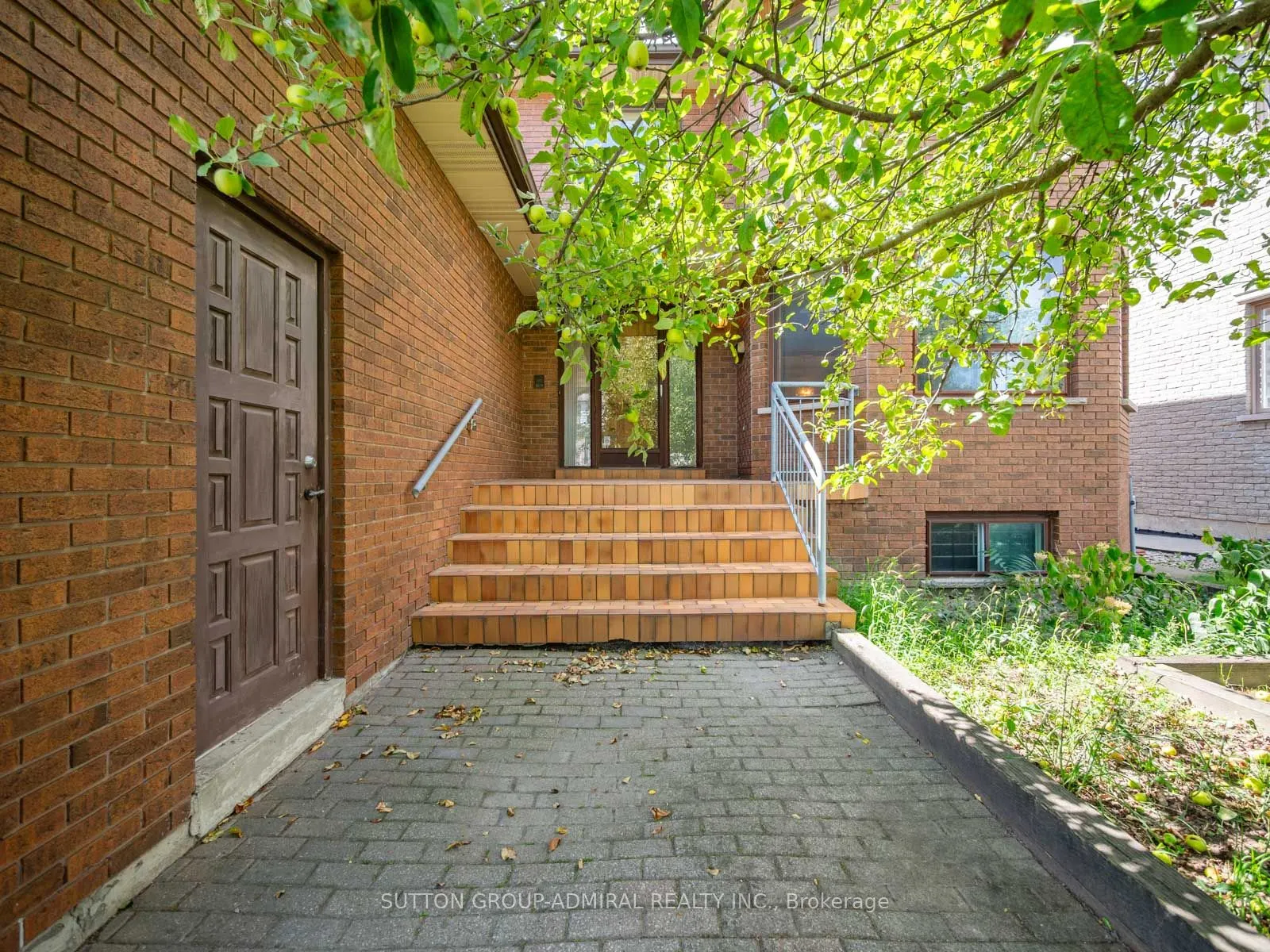 150 Maybourne Avenue