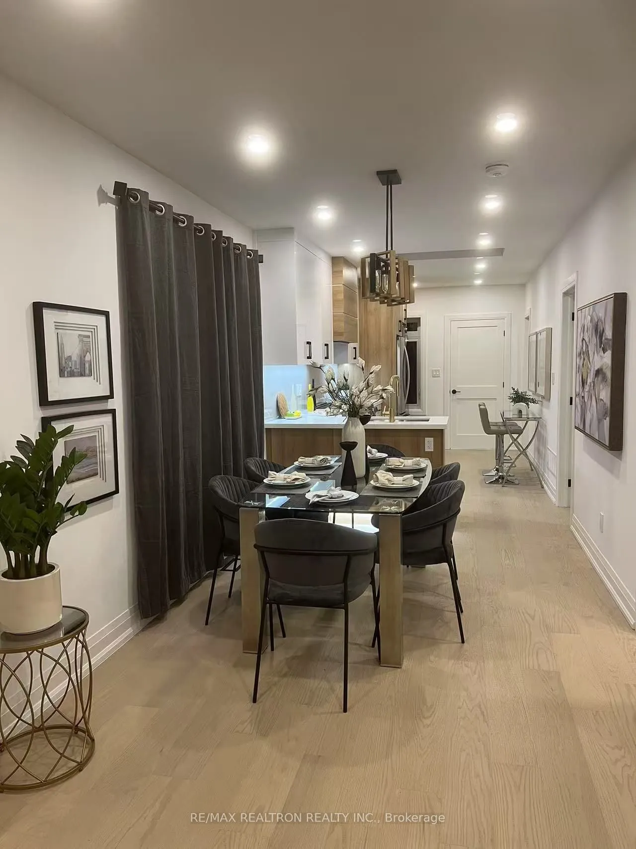 85 Springdale Boulevard, #Upper