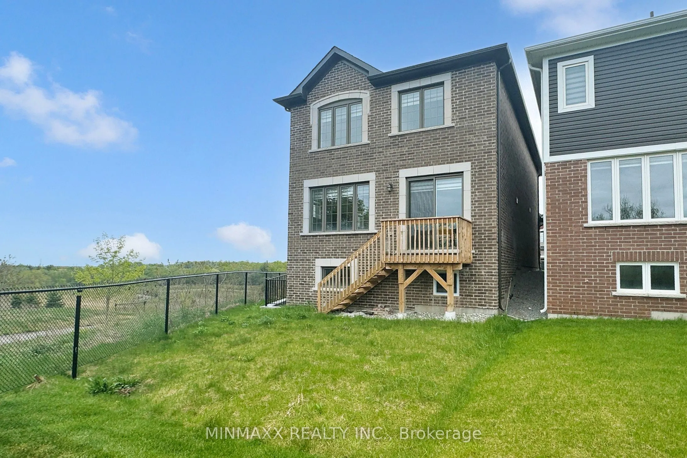3050 Hollyberry Trail