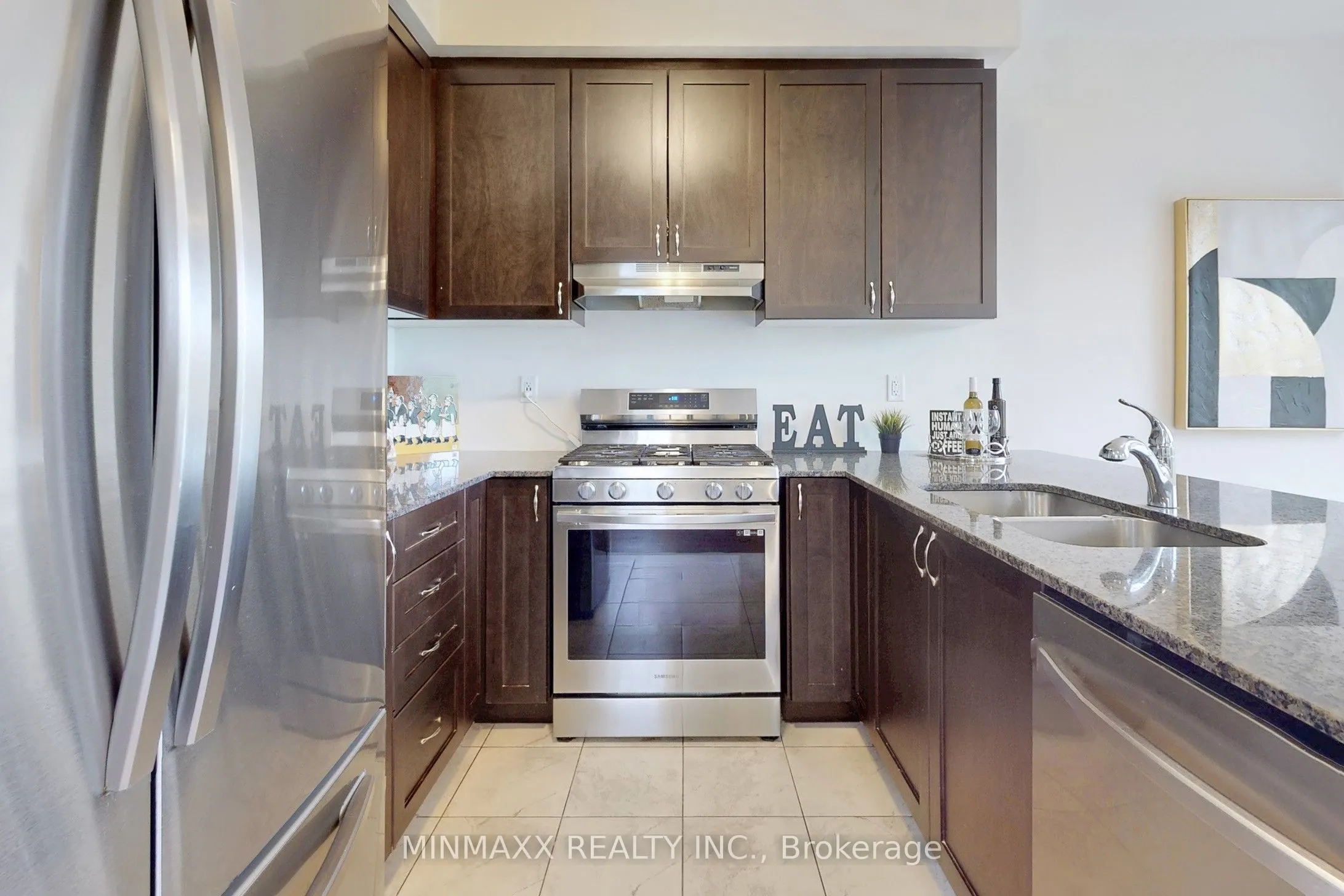 3050 Hollyberry Trail