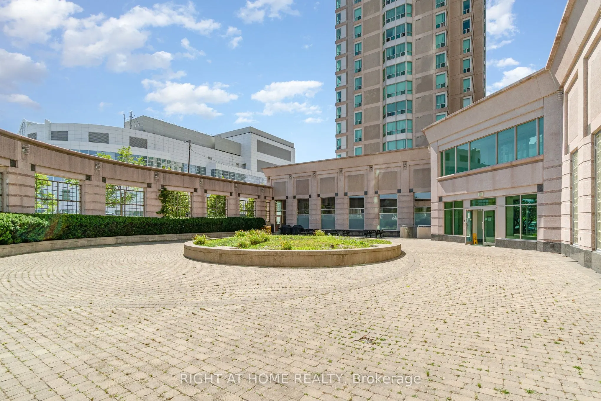 1 Lee Centre Drive, #1912