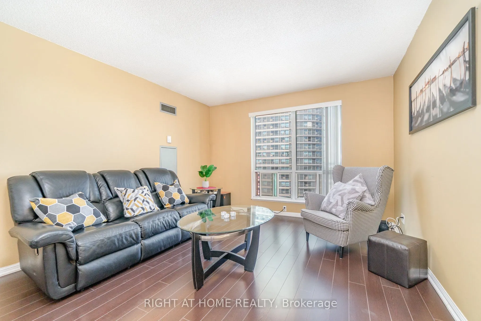 1 Lee Centre Drive, #1912