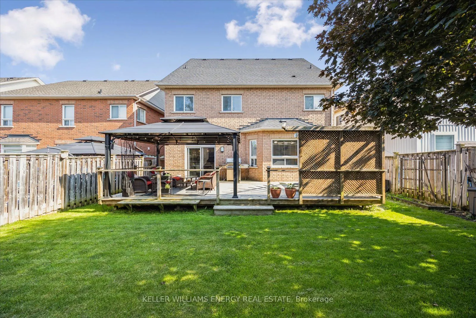 18 Helston Crescent