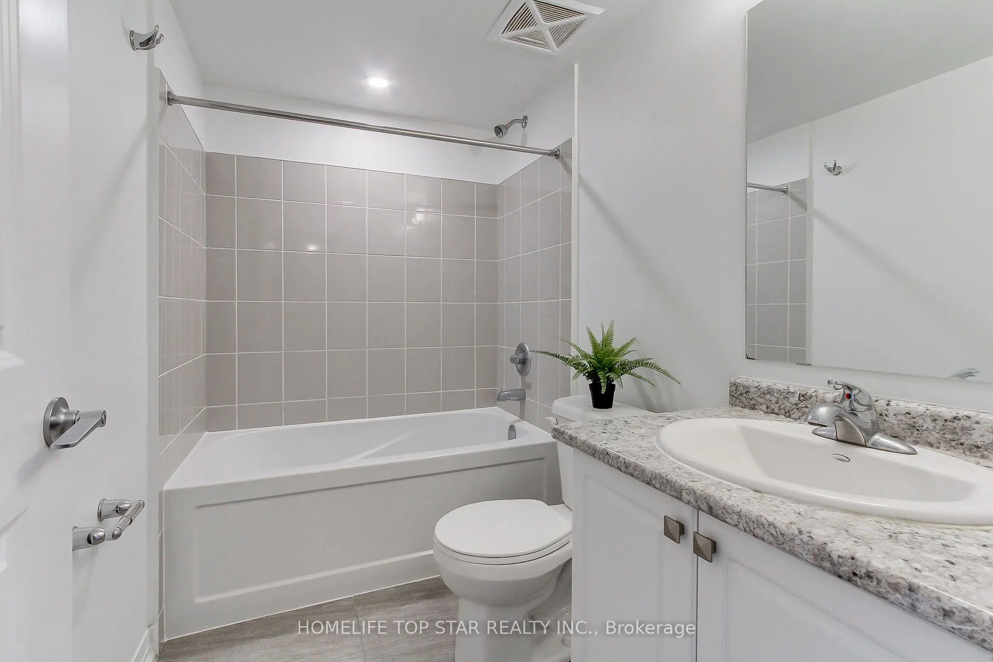 2635 William Jackson Drive, #815