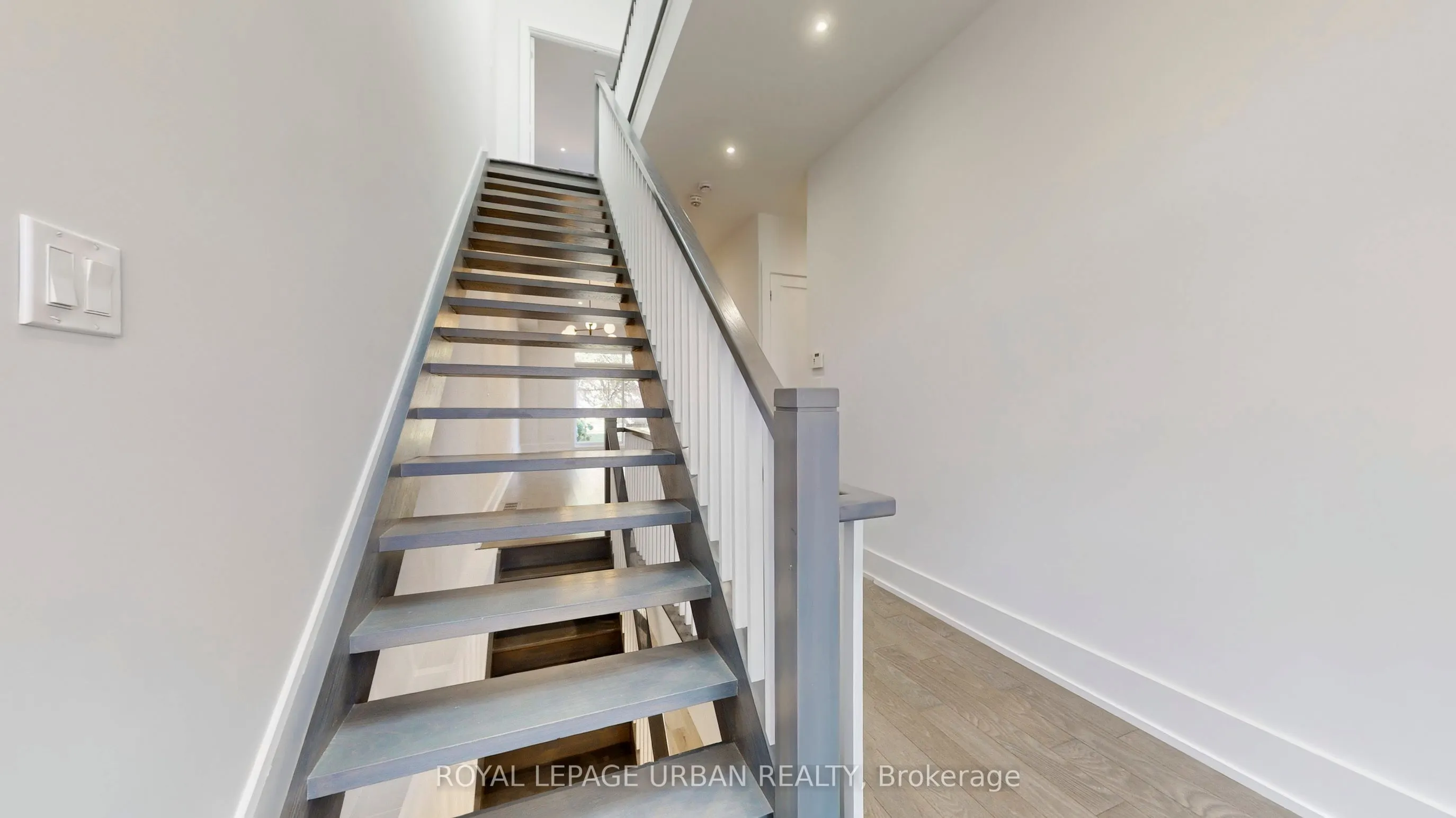 8 Gertrude Place