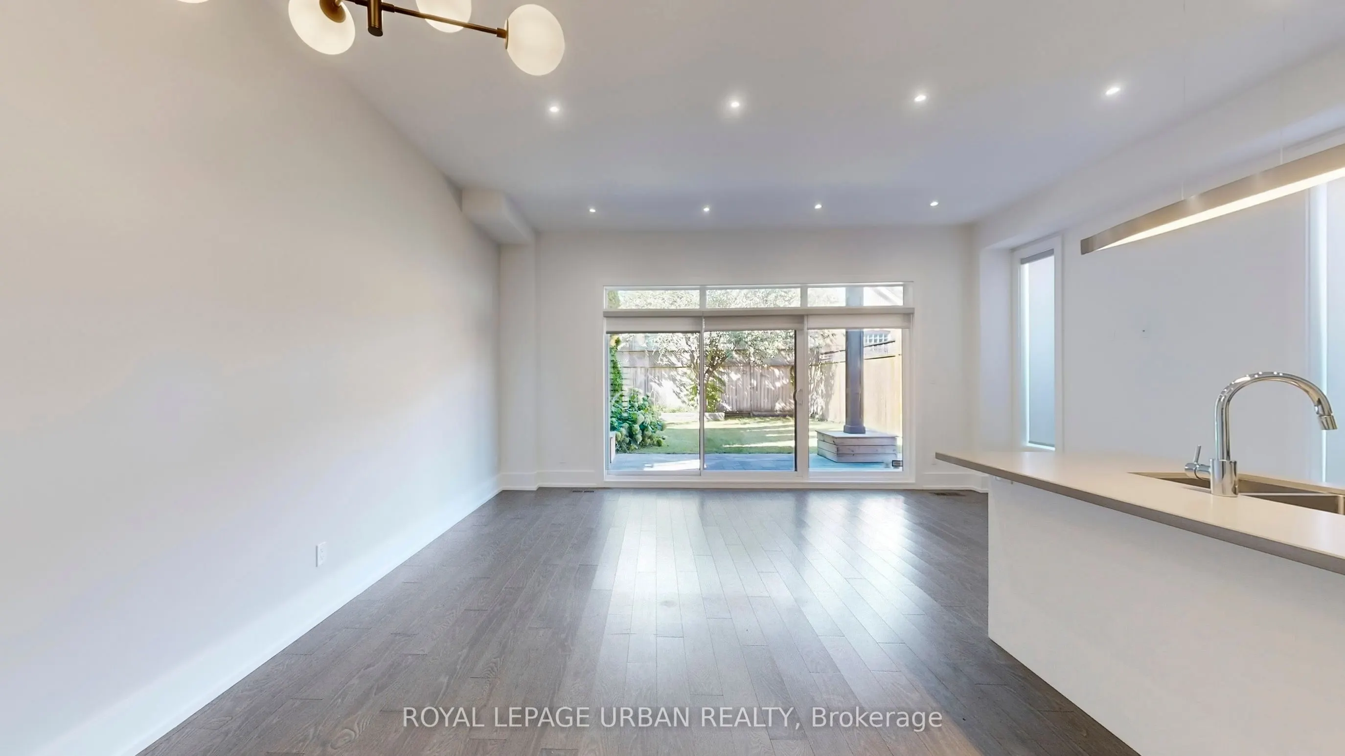 8 Gertrude Place