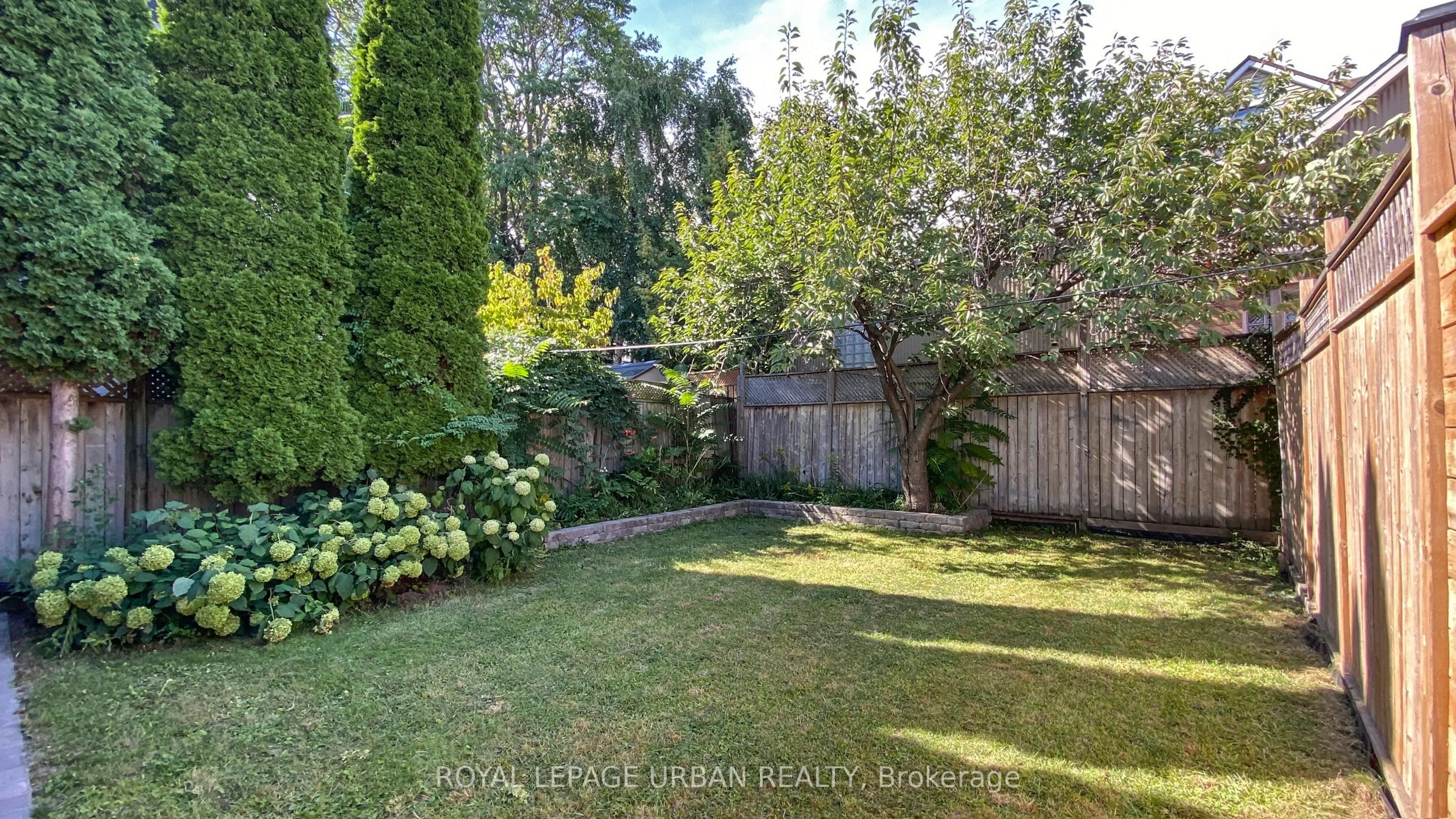 8 Gertrude Place