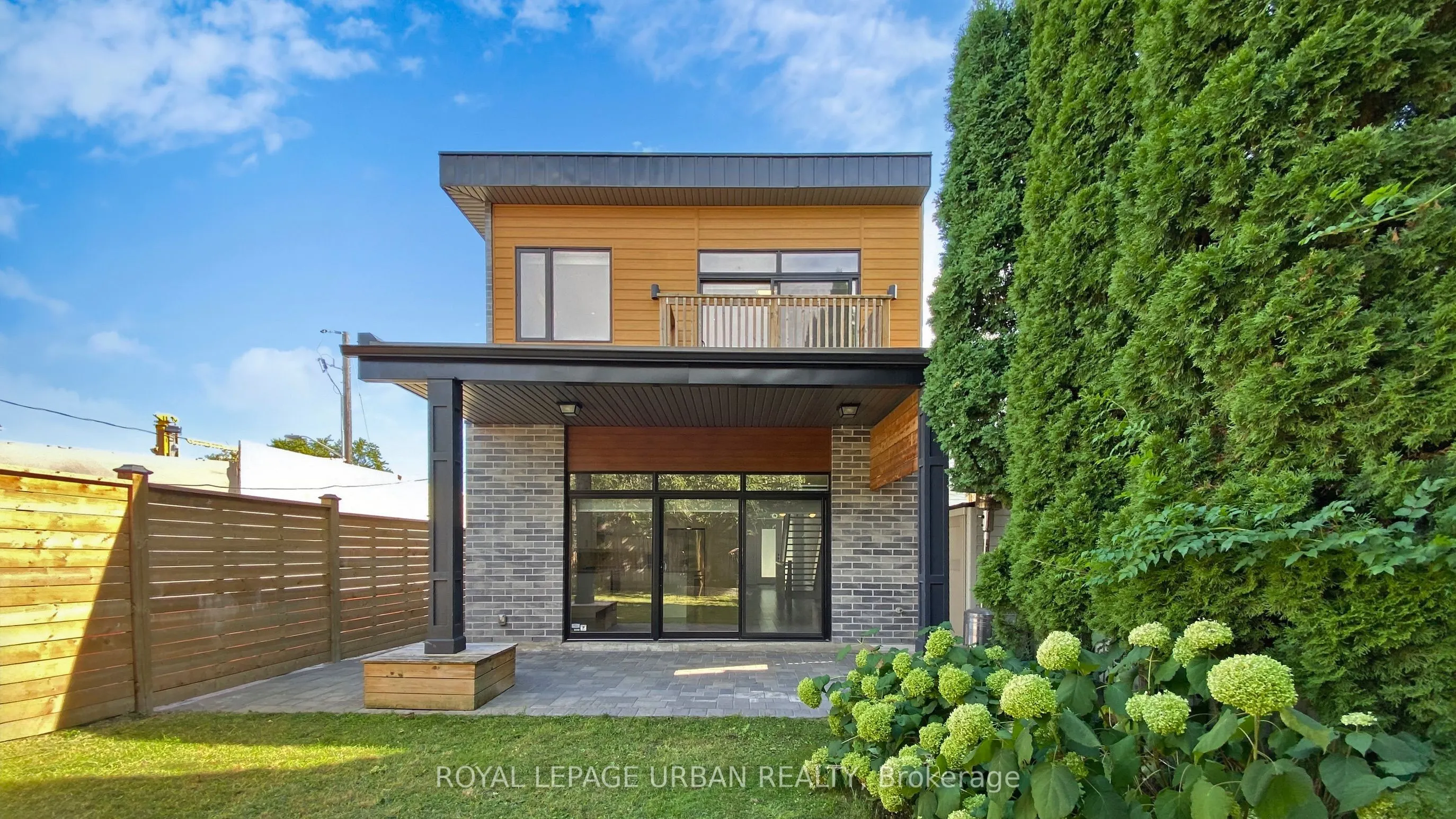 8 Gertrude Place