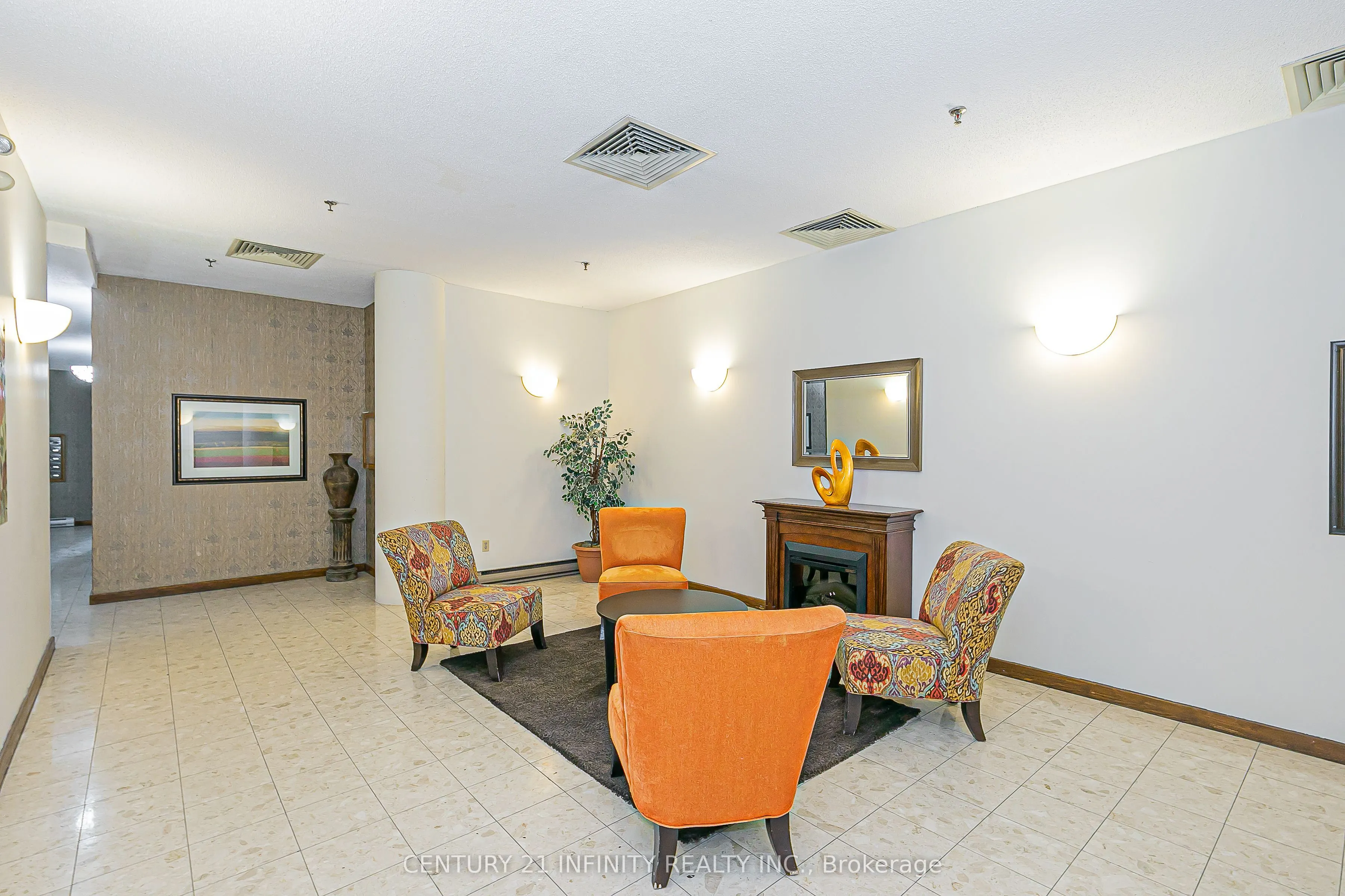80 Athol Street E, #306