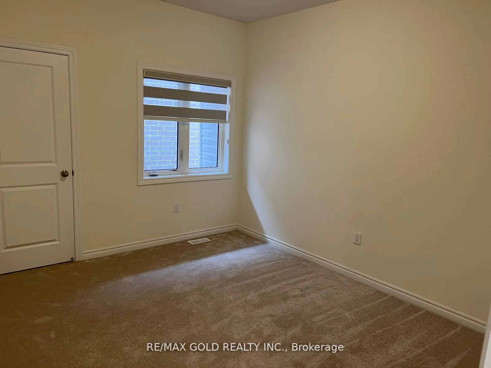 888 Rexton Drive, #Upper