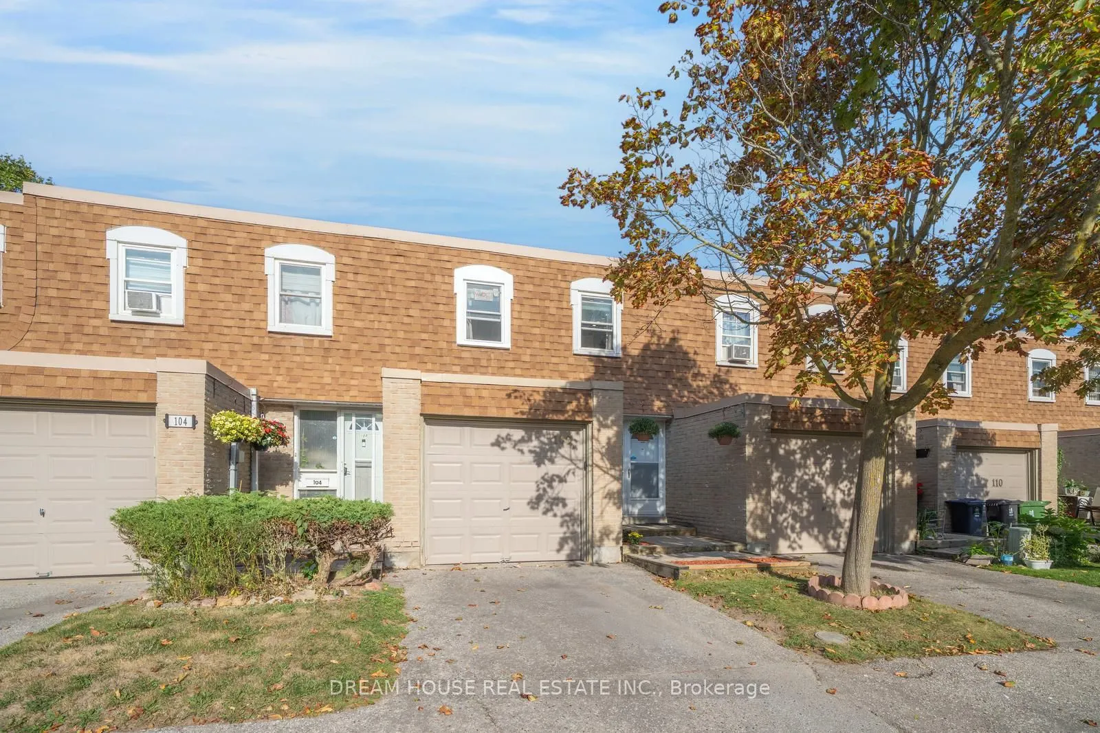 850 Huntingwood Drive, #106