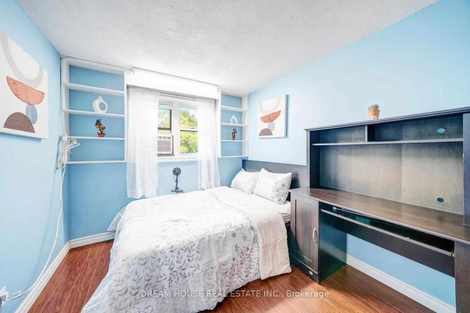 850 Huntingwood Drive, #106