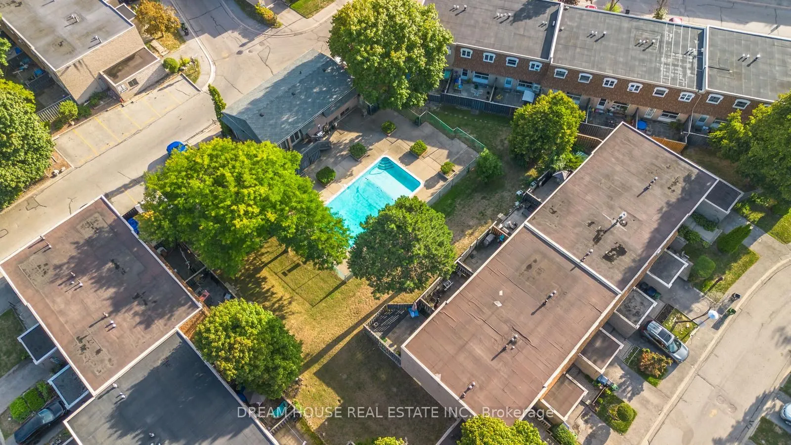 850 Huntingwood Drive, #106