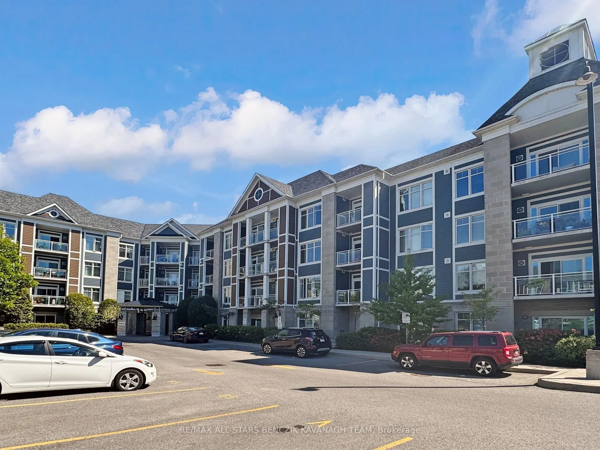 680 Gordon Street, #206