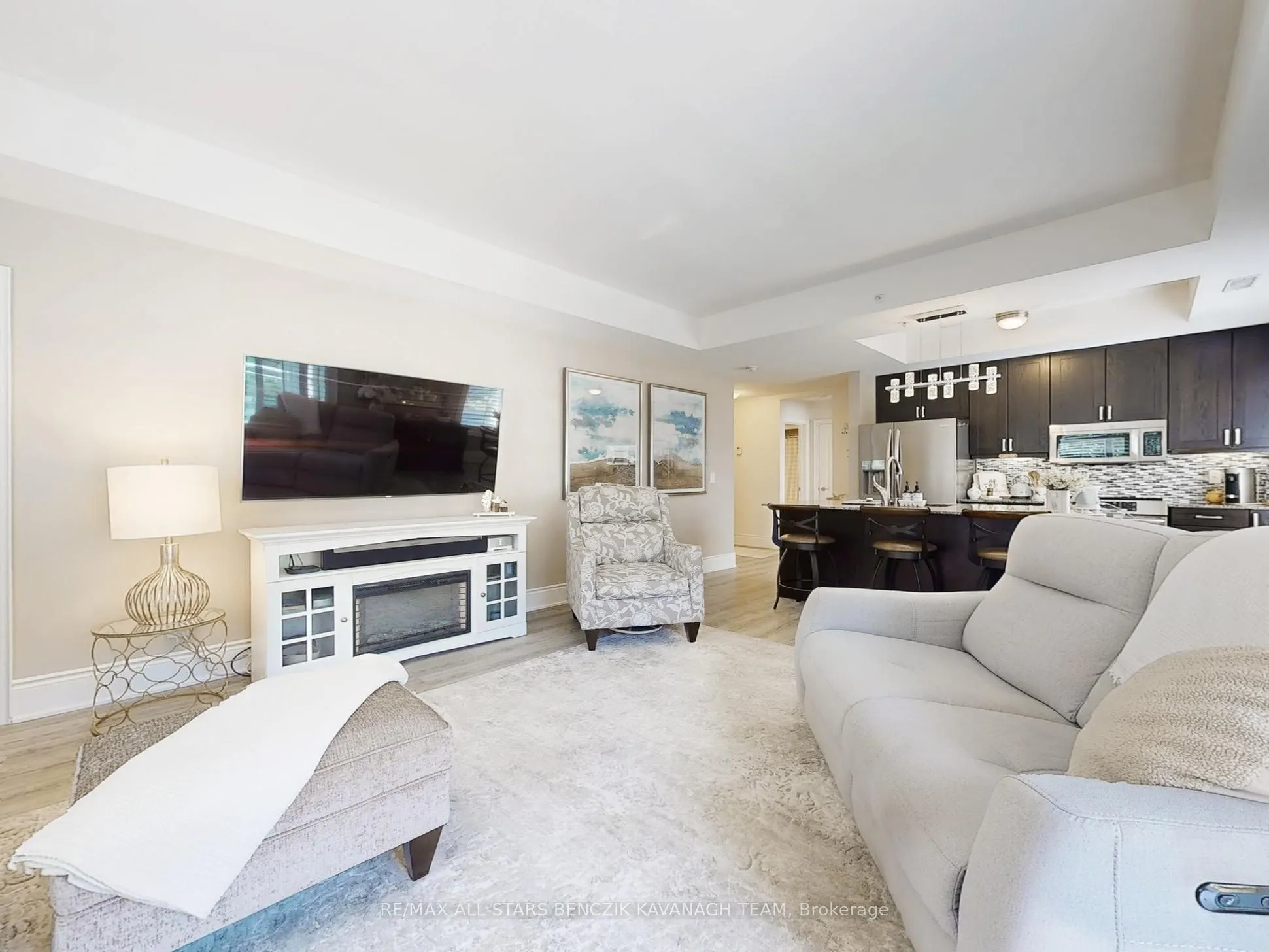 680 Gordon Street, #206