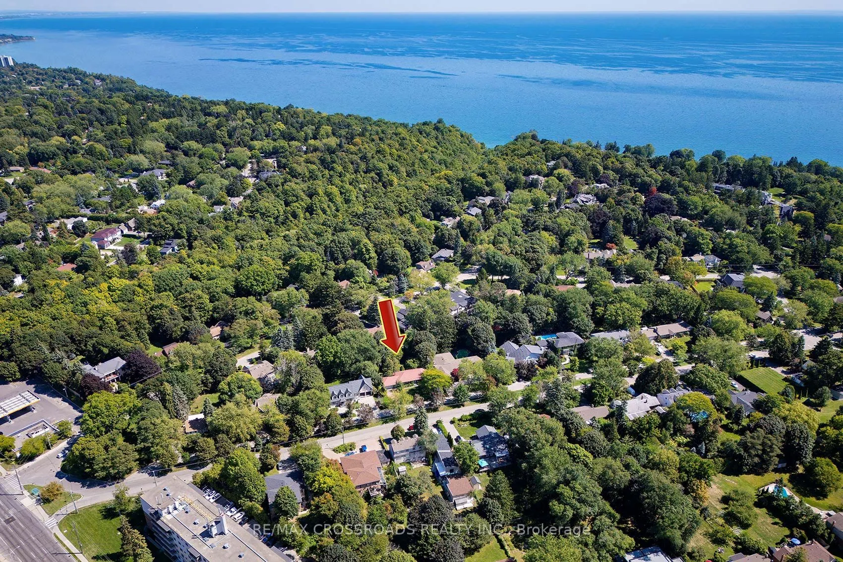 11 Faircroft Boulevard