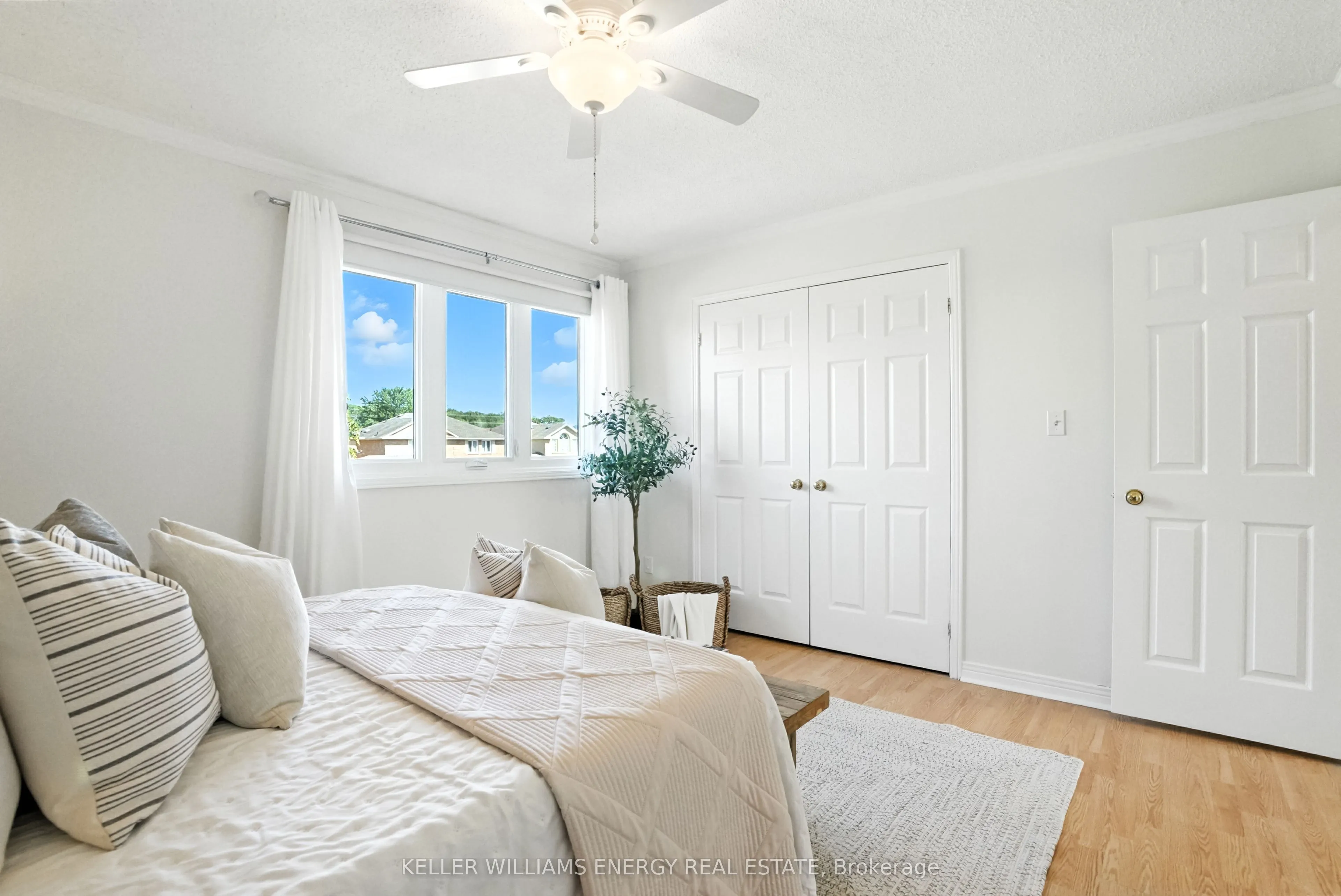 22 Short Crescent
