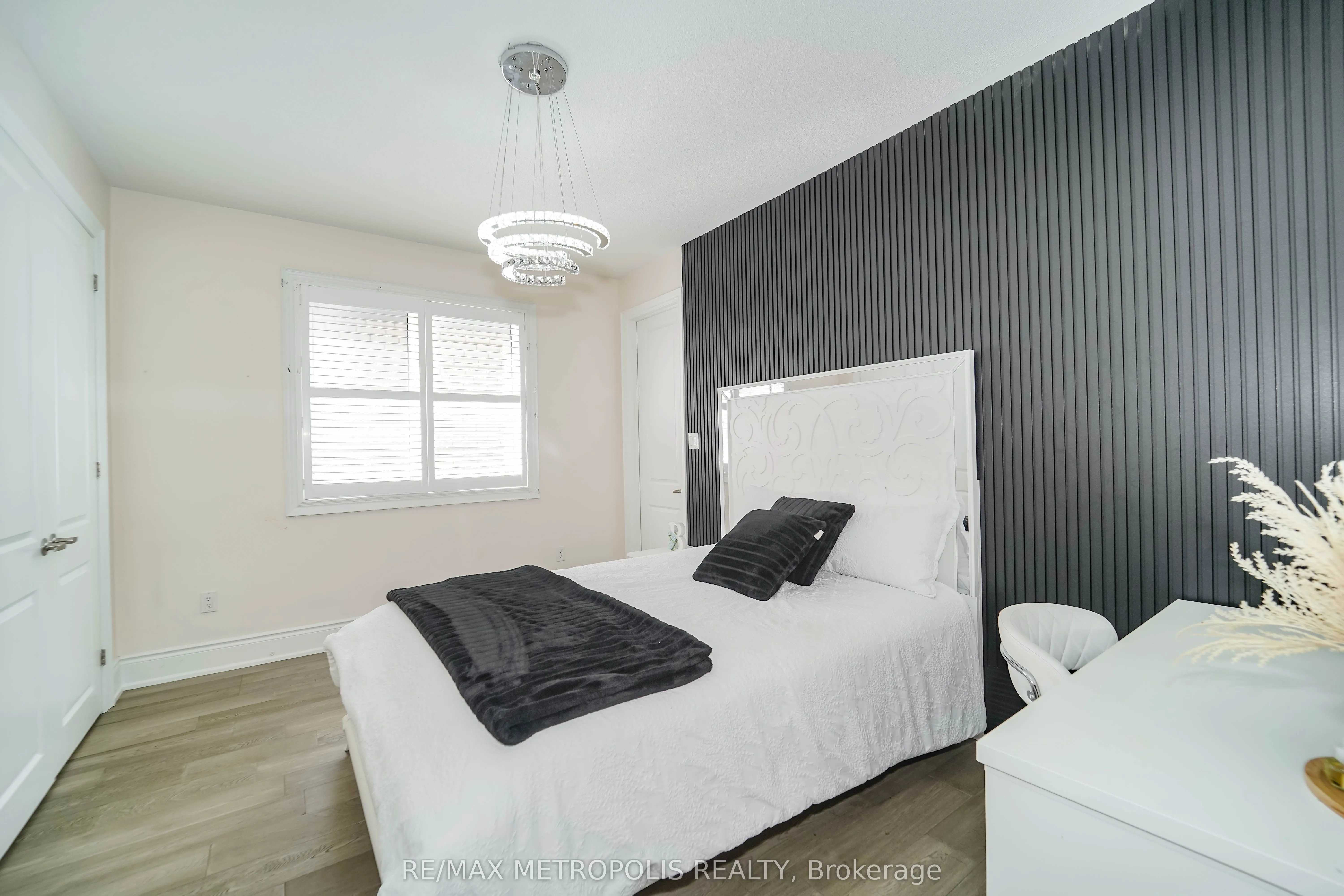 141 AUCKLAND Drive