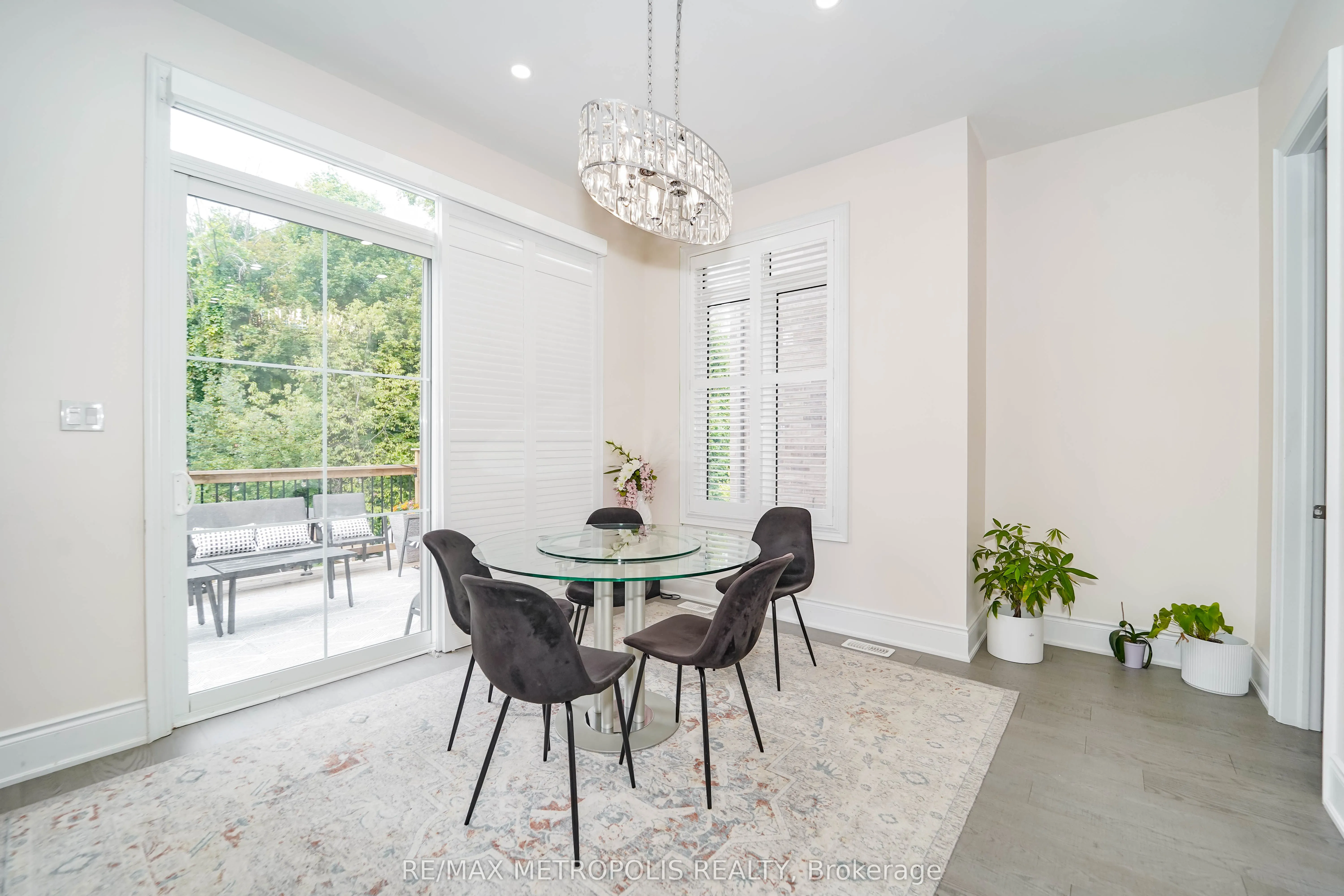 141 AUCKLAND Drive