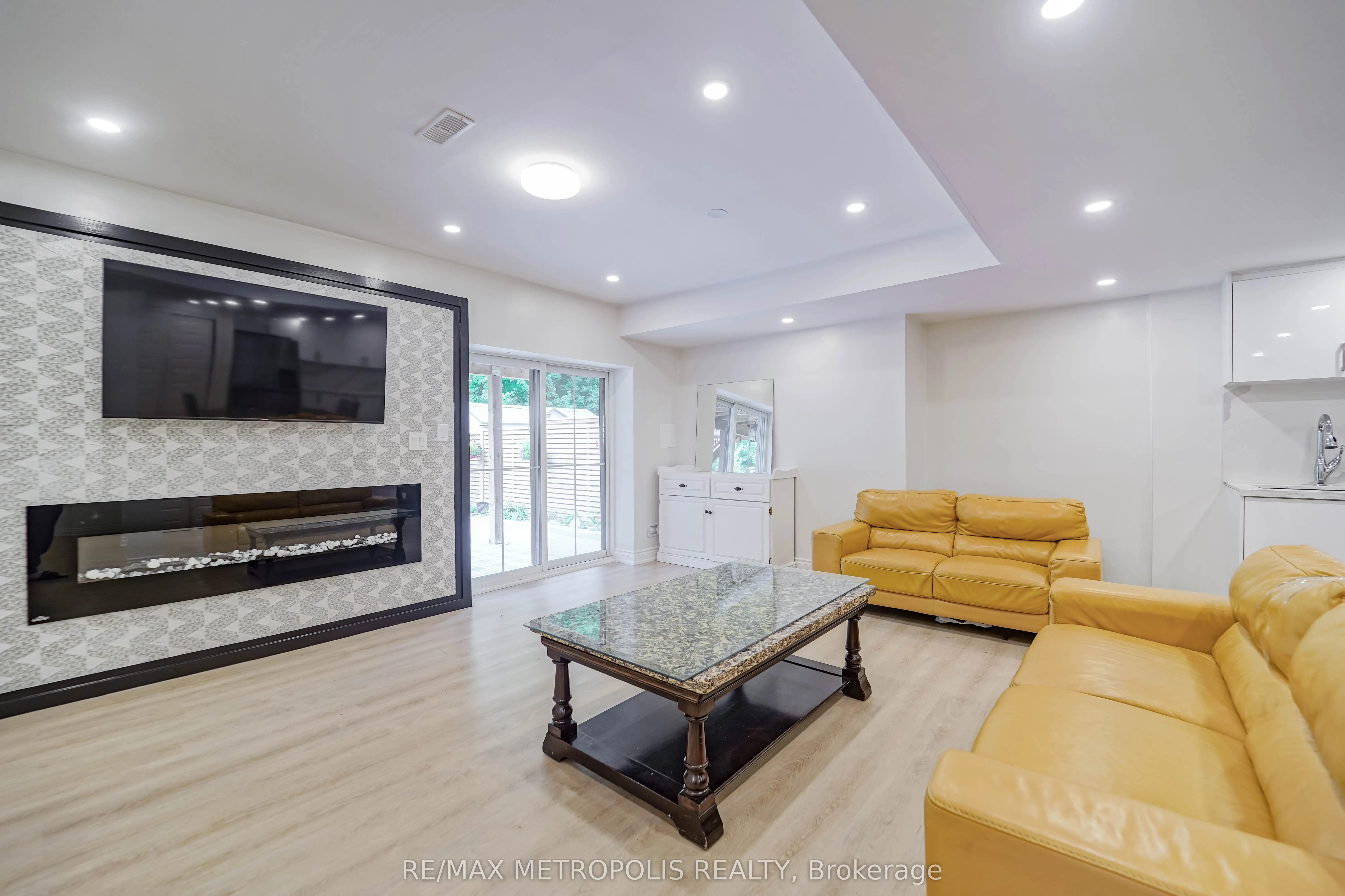 141 AUCKLAND Drive