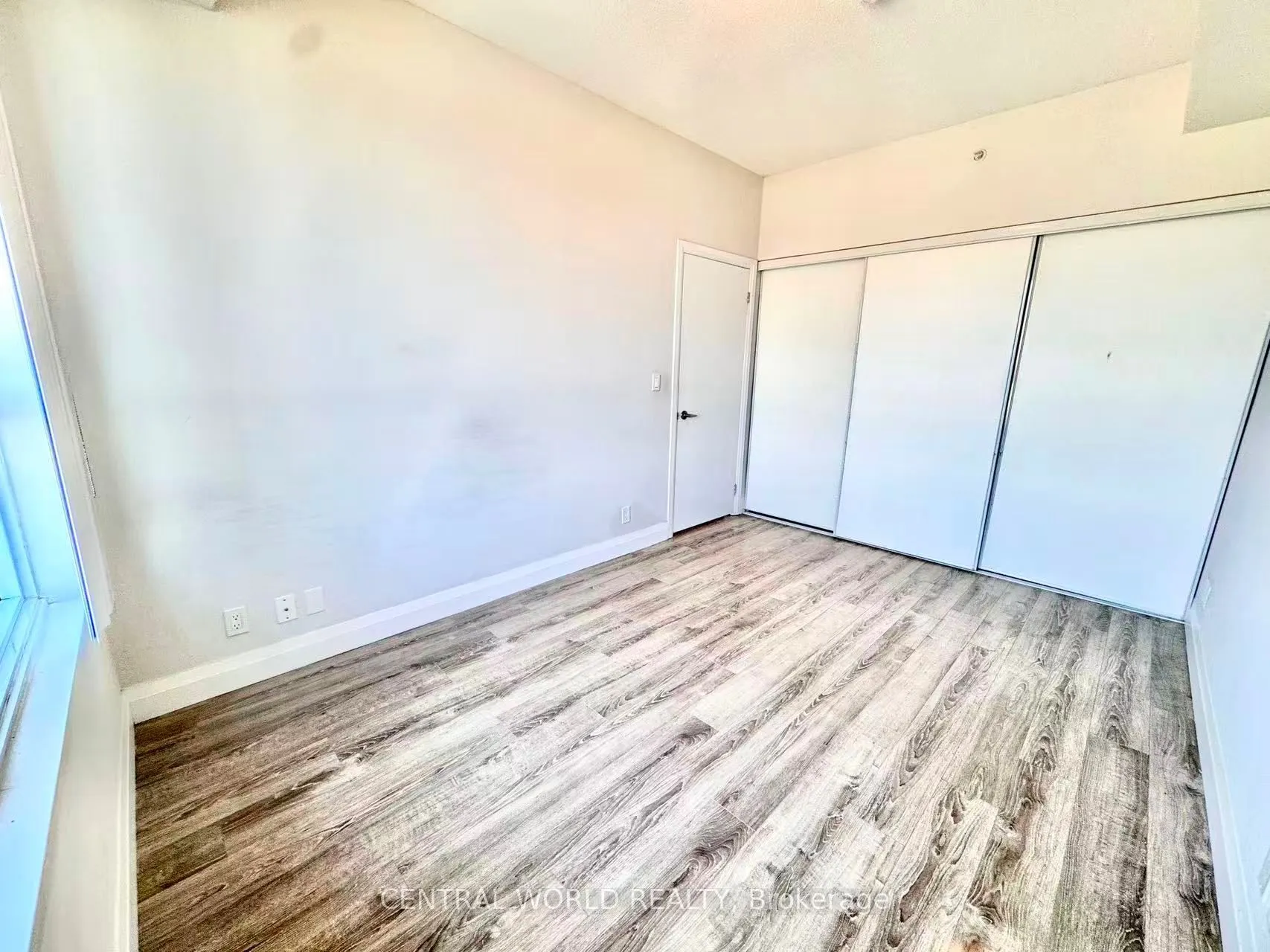 22 EAST HAVEN Drive, #906
