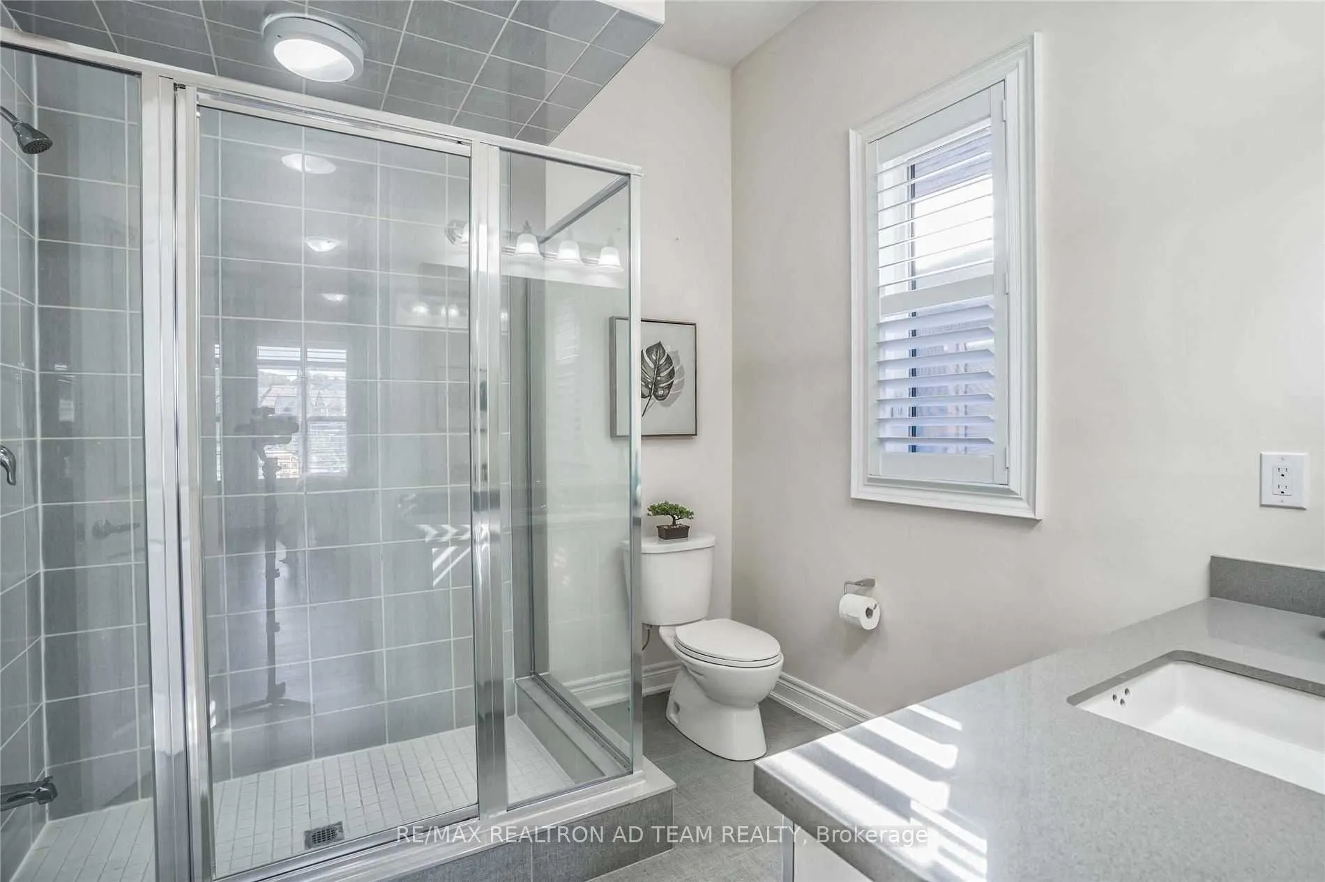 19 Pennine Drive