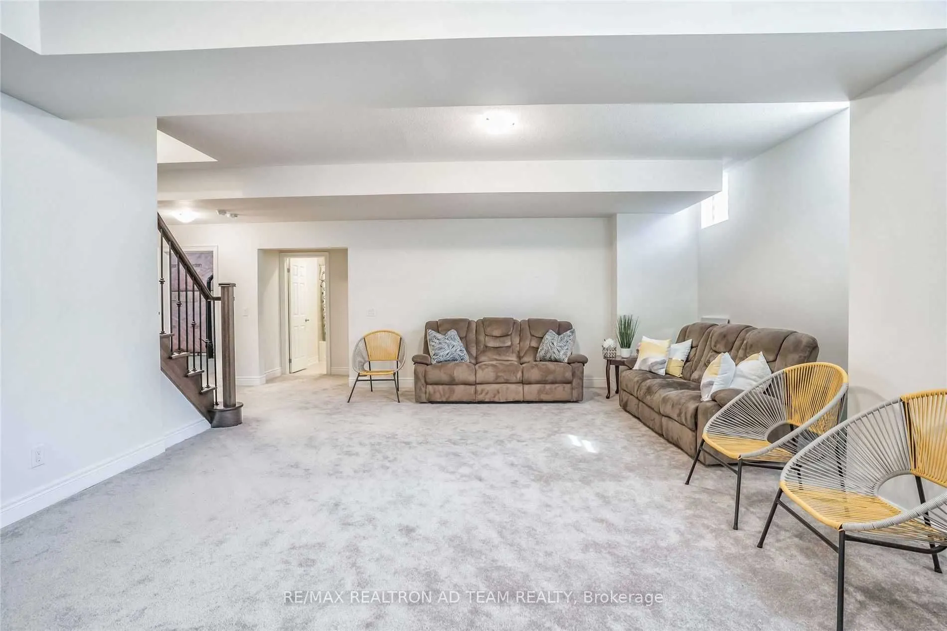 19 Pennine Drive