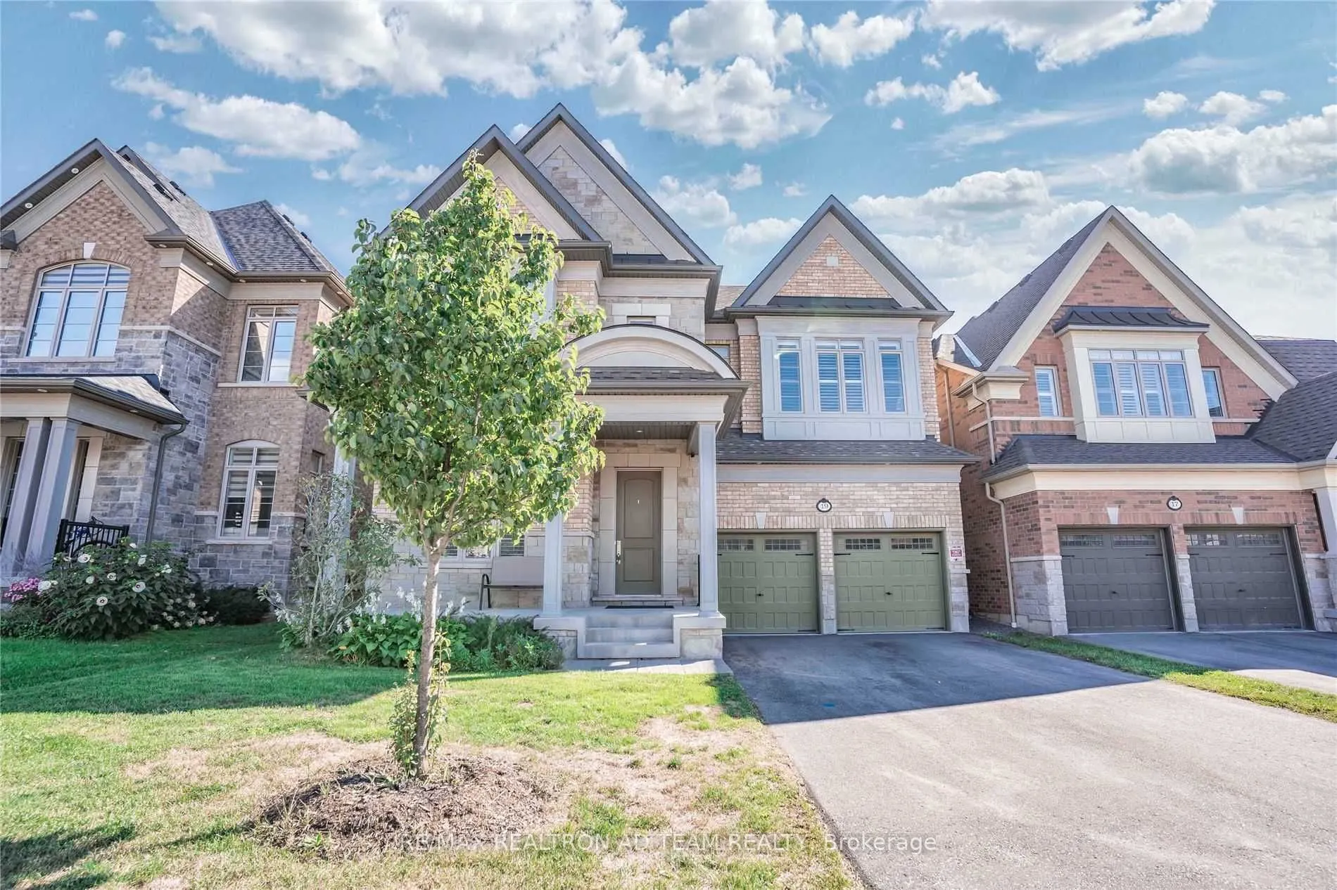 19 Pennine Drive