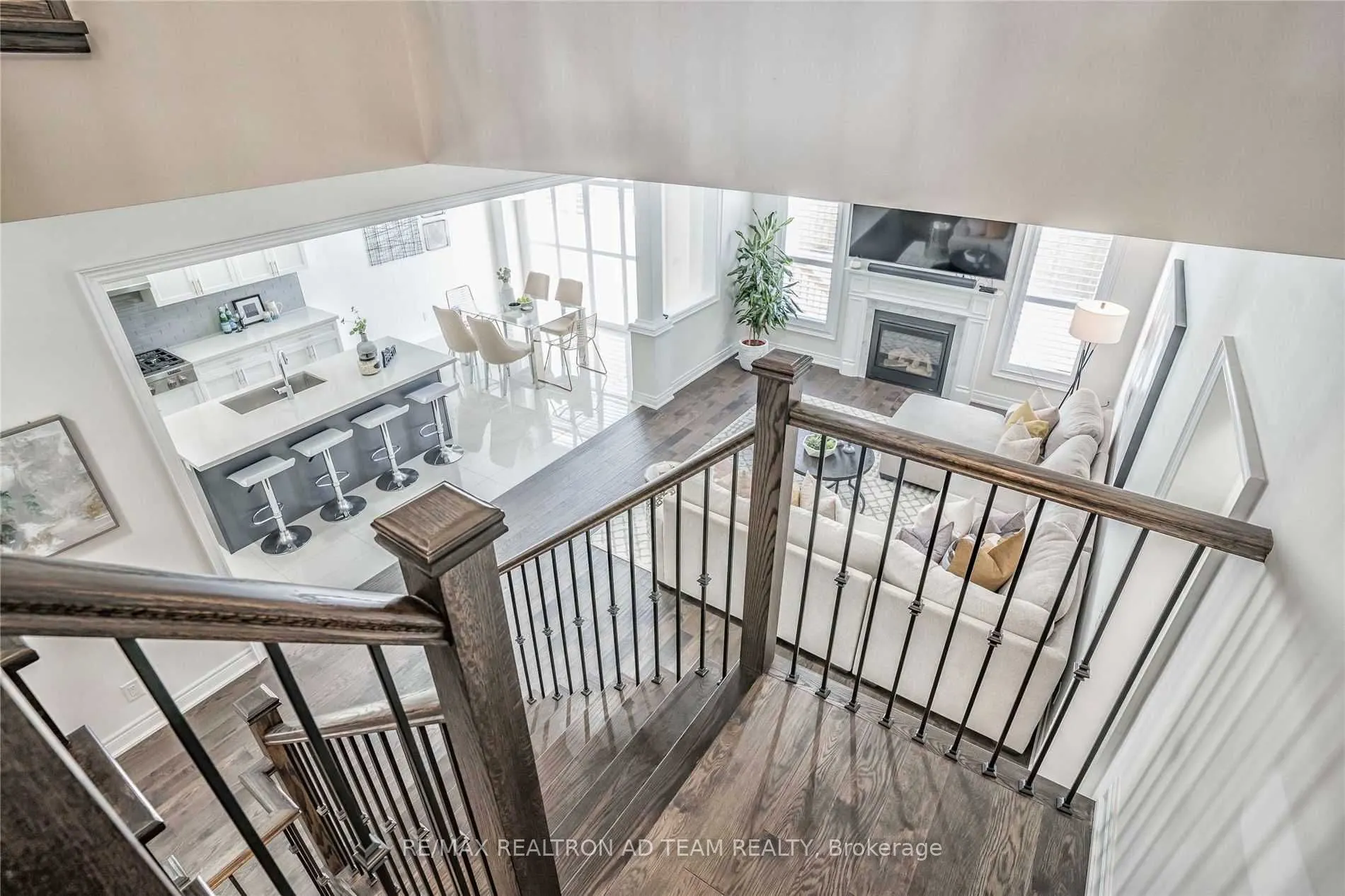 19 Pennine Drive