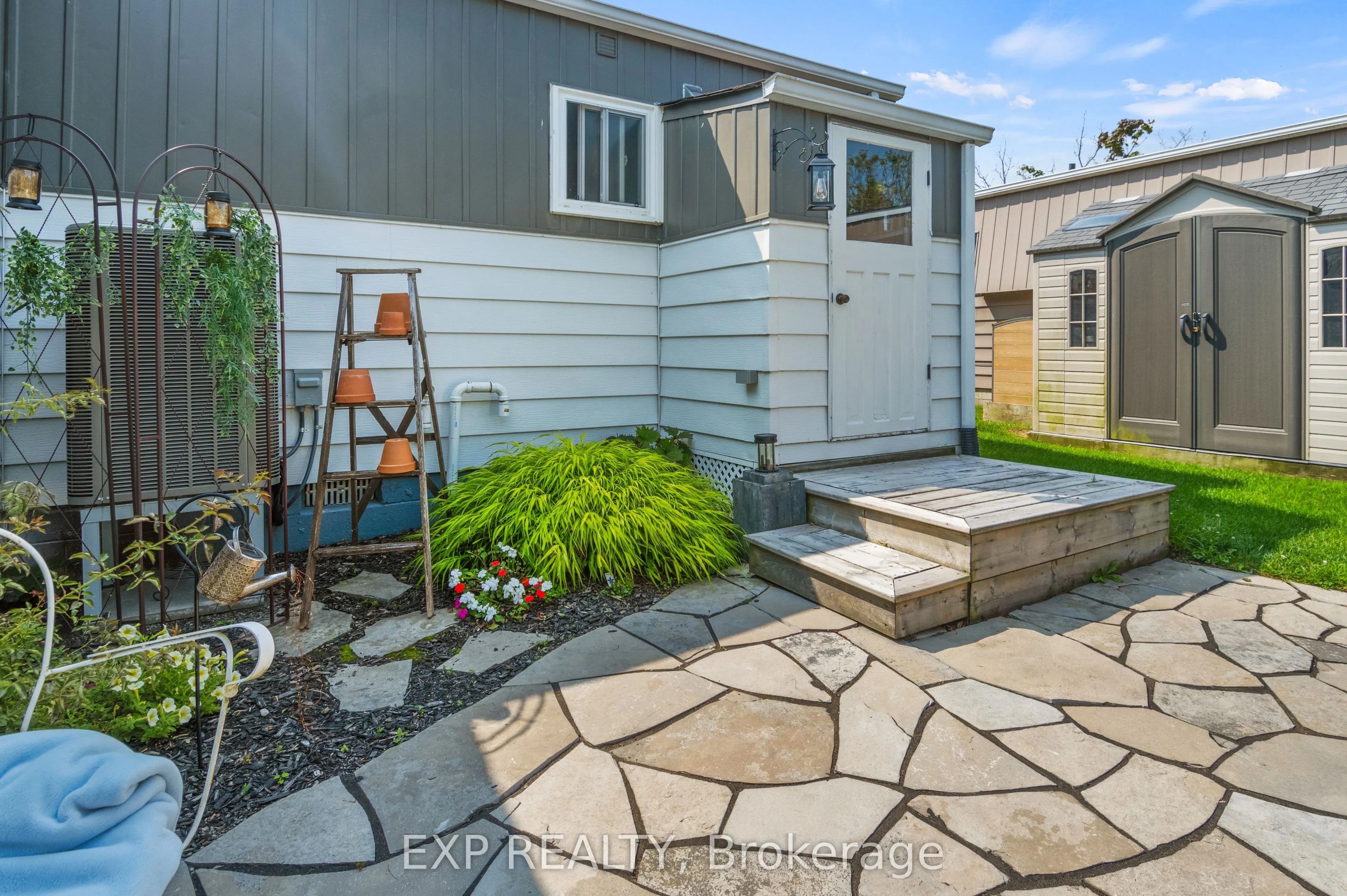 44 Bluffs Road