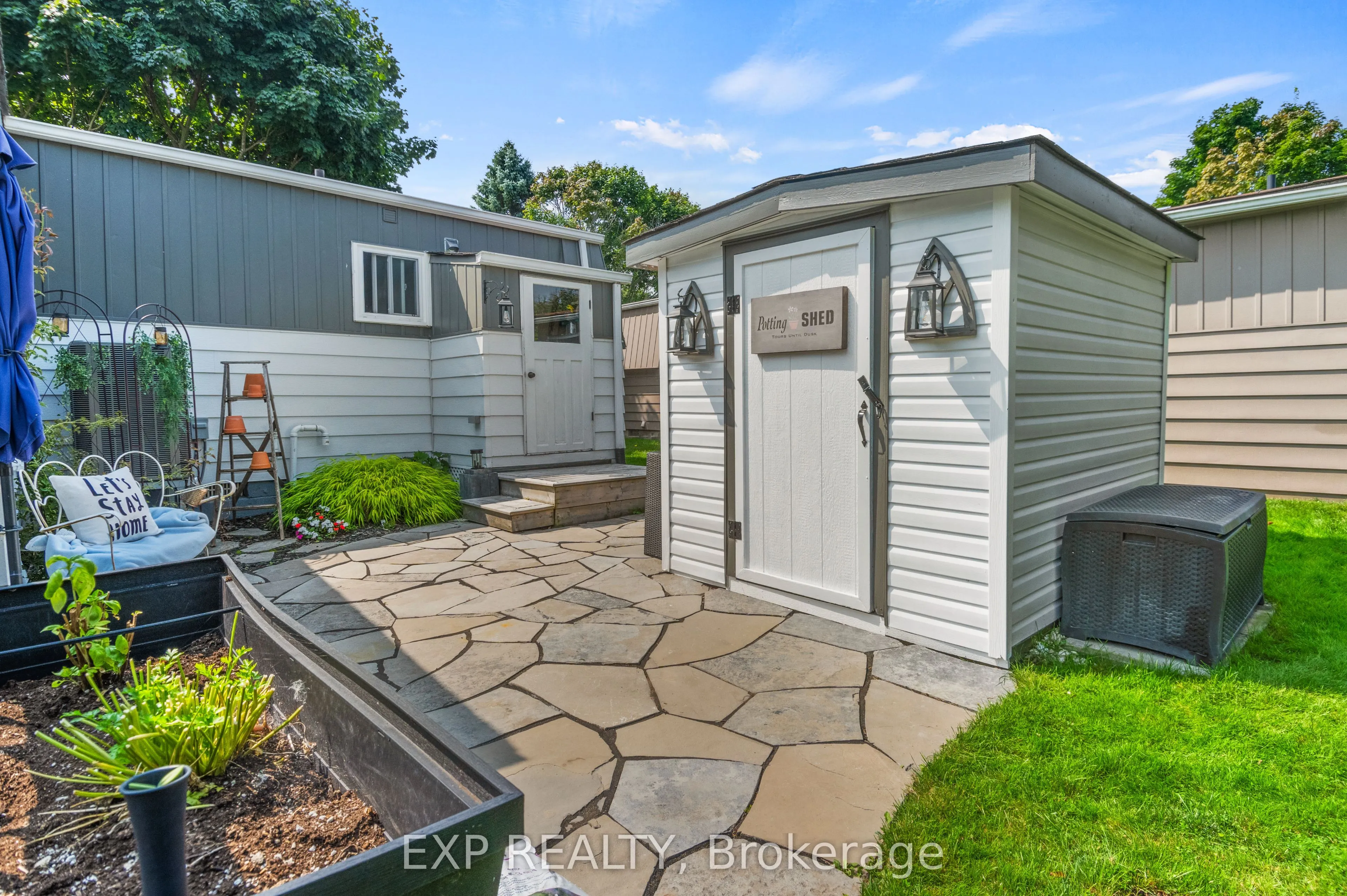 44 Bluffs Road
