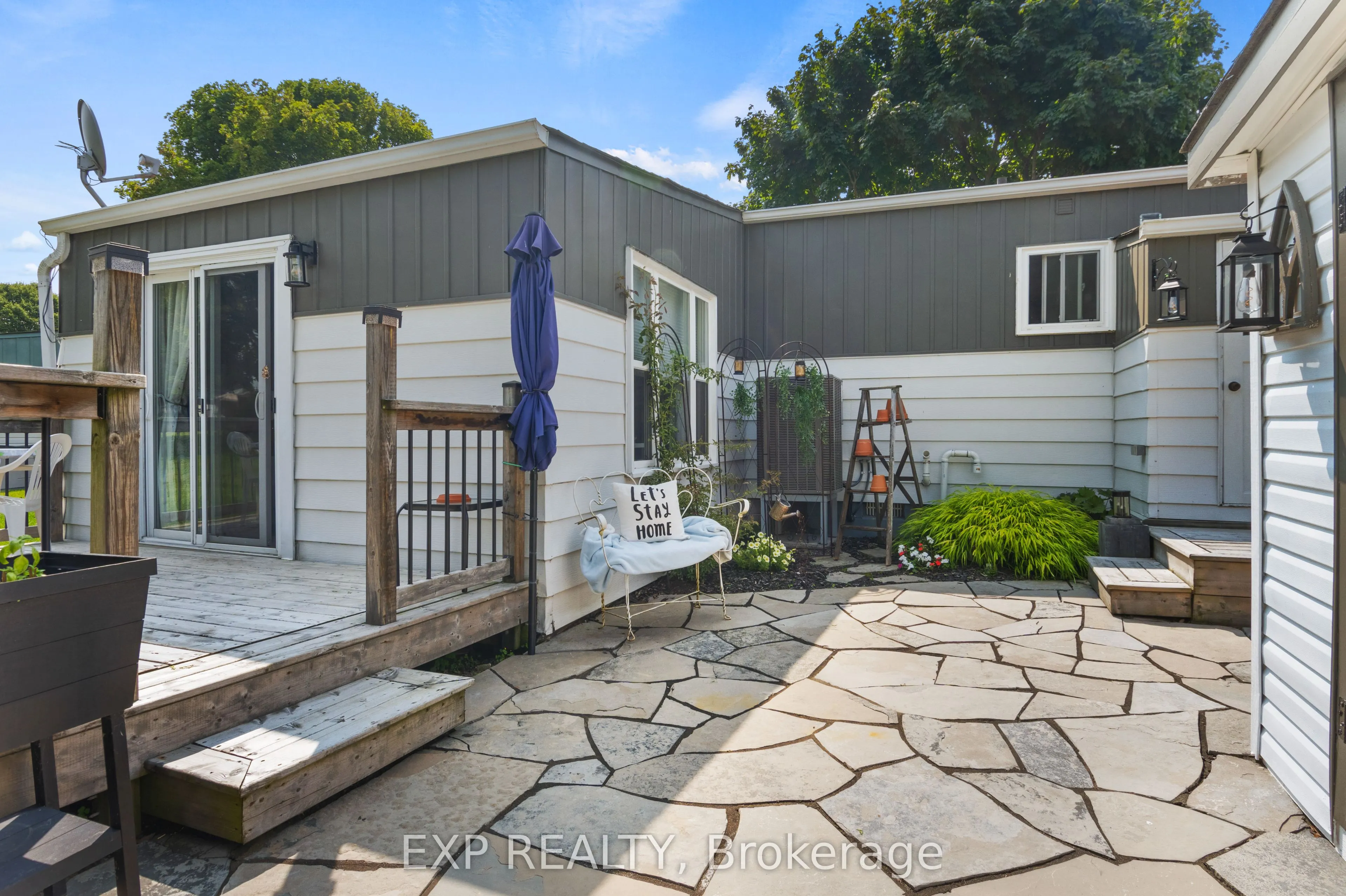 44 Bluffs Road