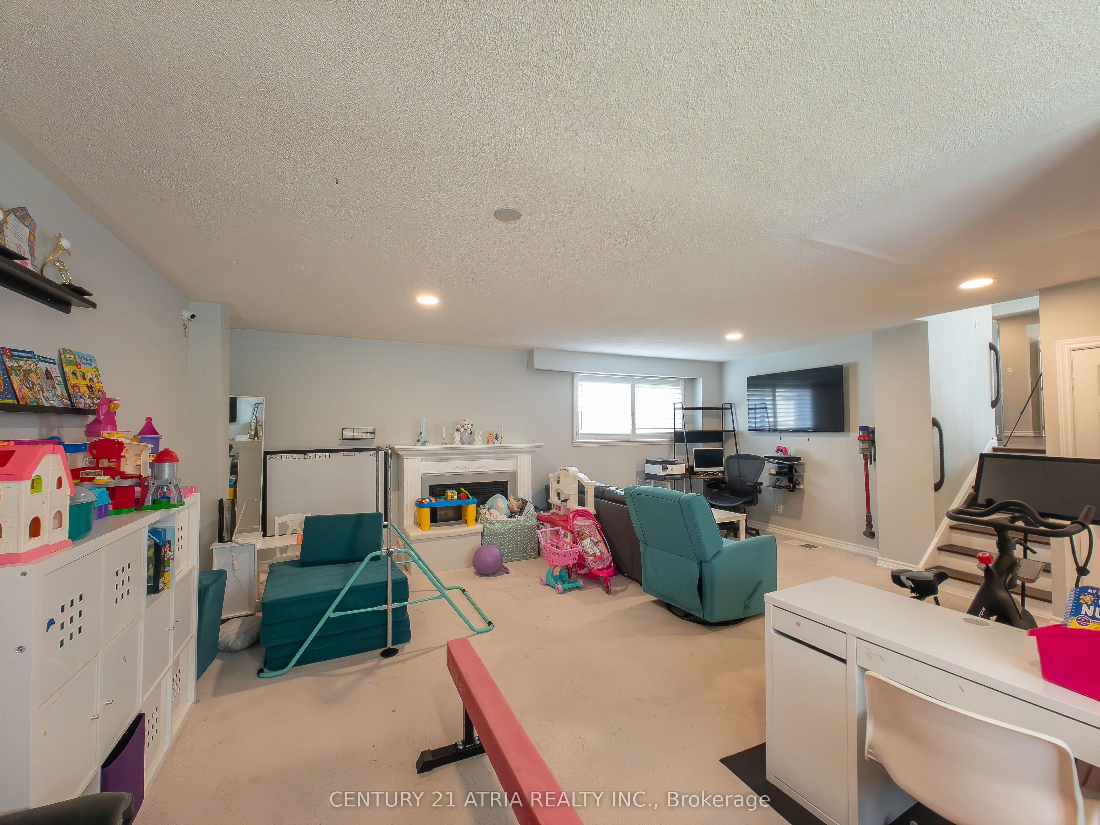 76 Livingston Road